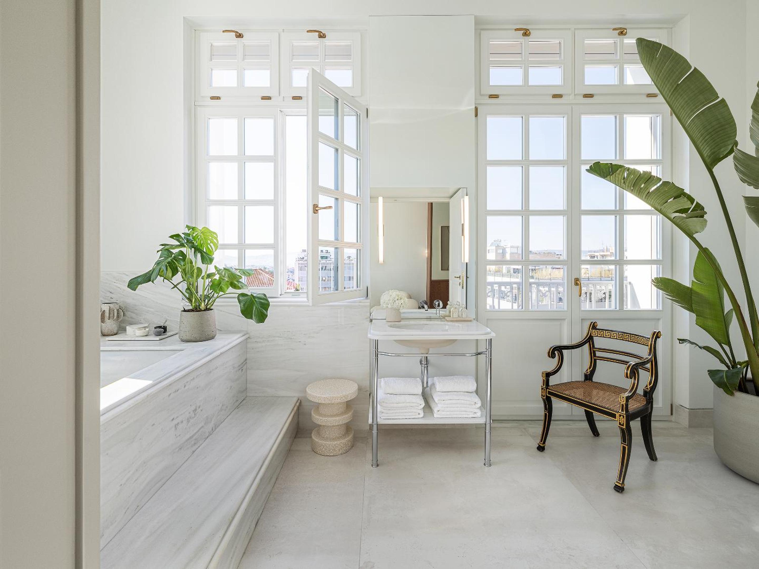 Acropolis Luxury Junior Suite