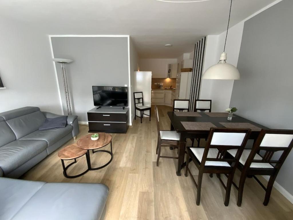 Four-Bedroom House photo 3