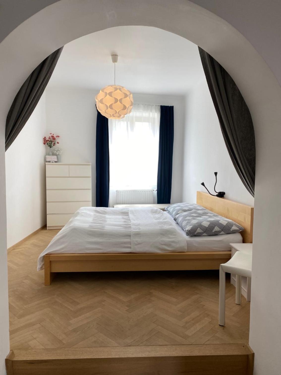 One-Bedroom Apartment photo 3
