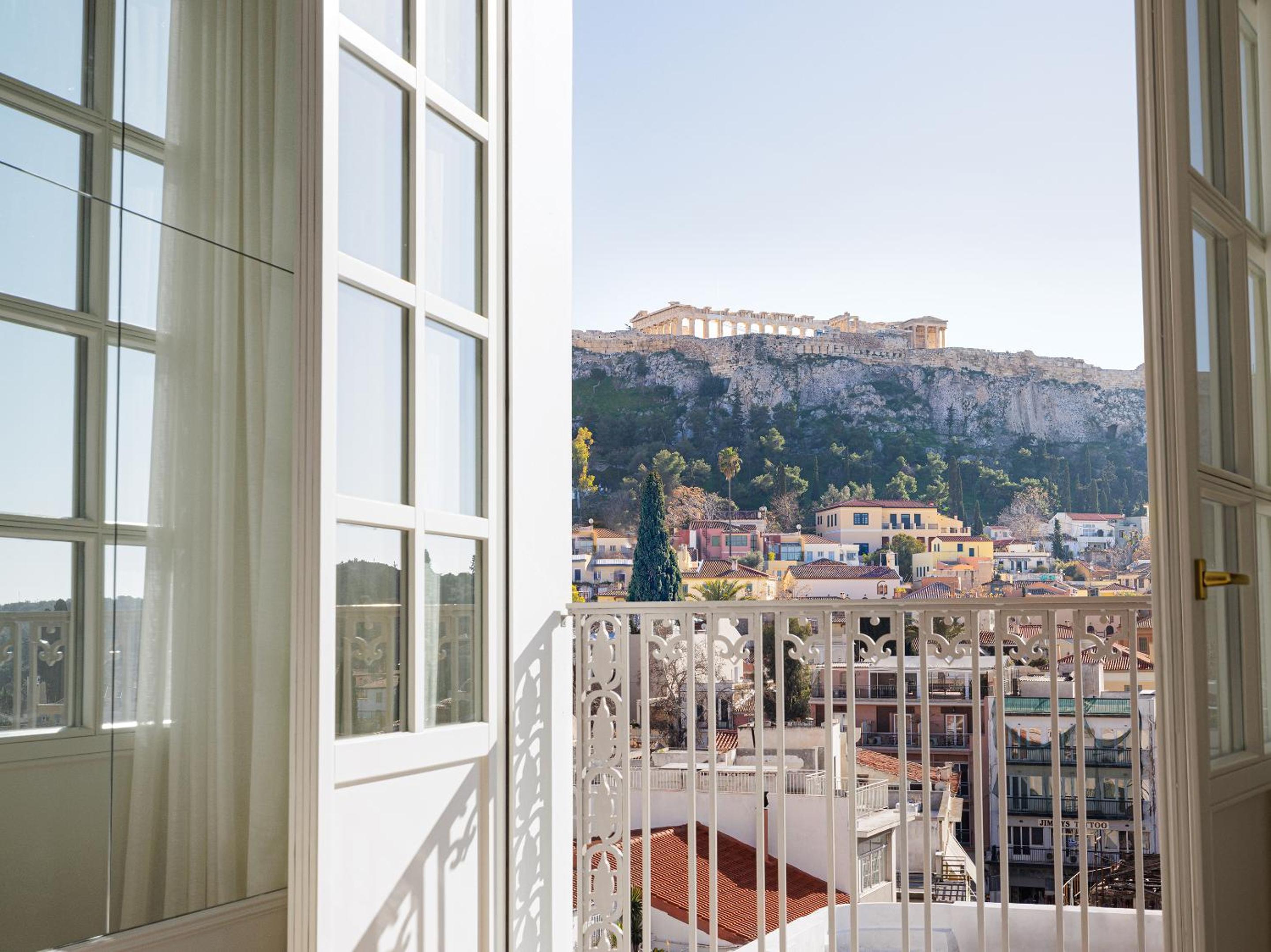Acropolis Supreme Apartment