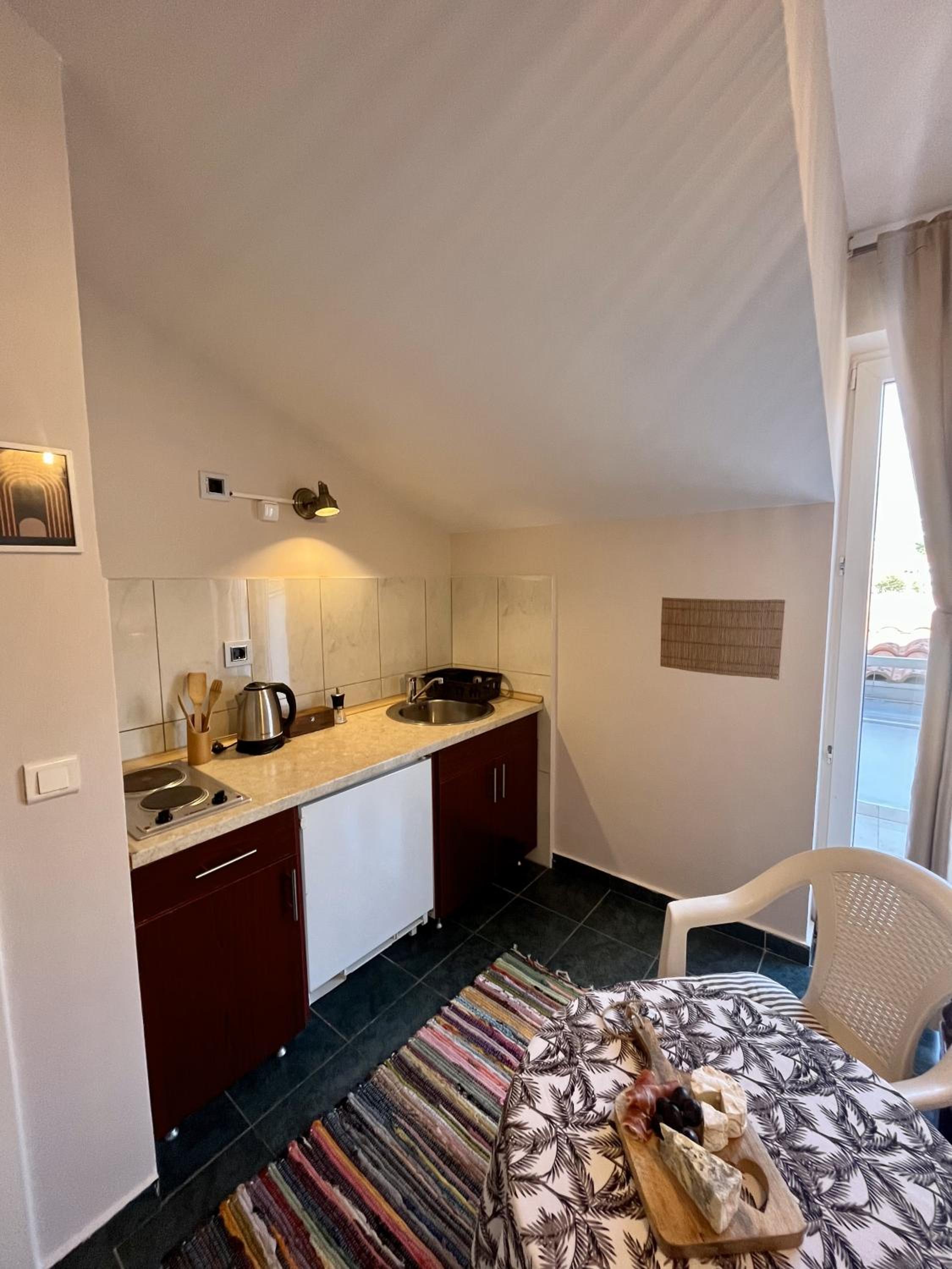 Superior Studio with Balcony - Photo 44