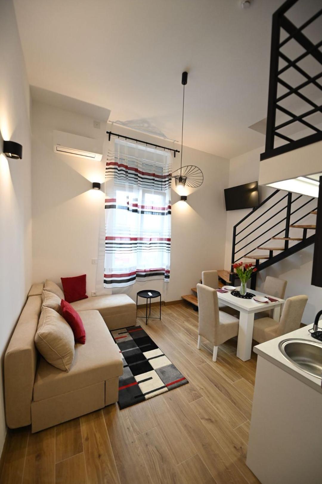 Apartment - Split Level