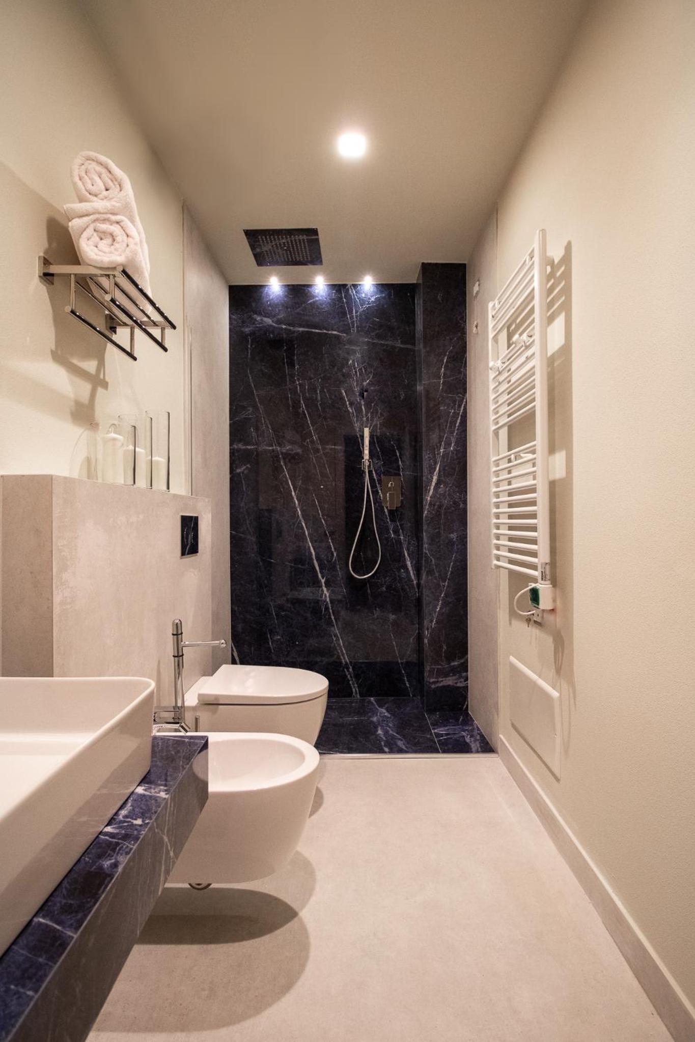 Standard Double or Twin Room photo 3