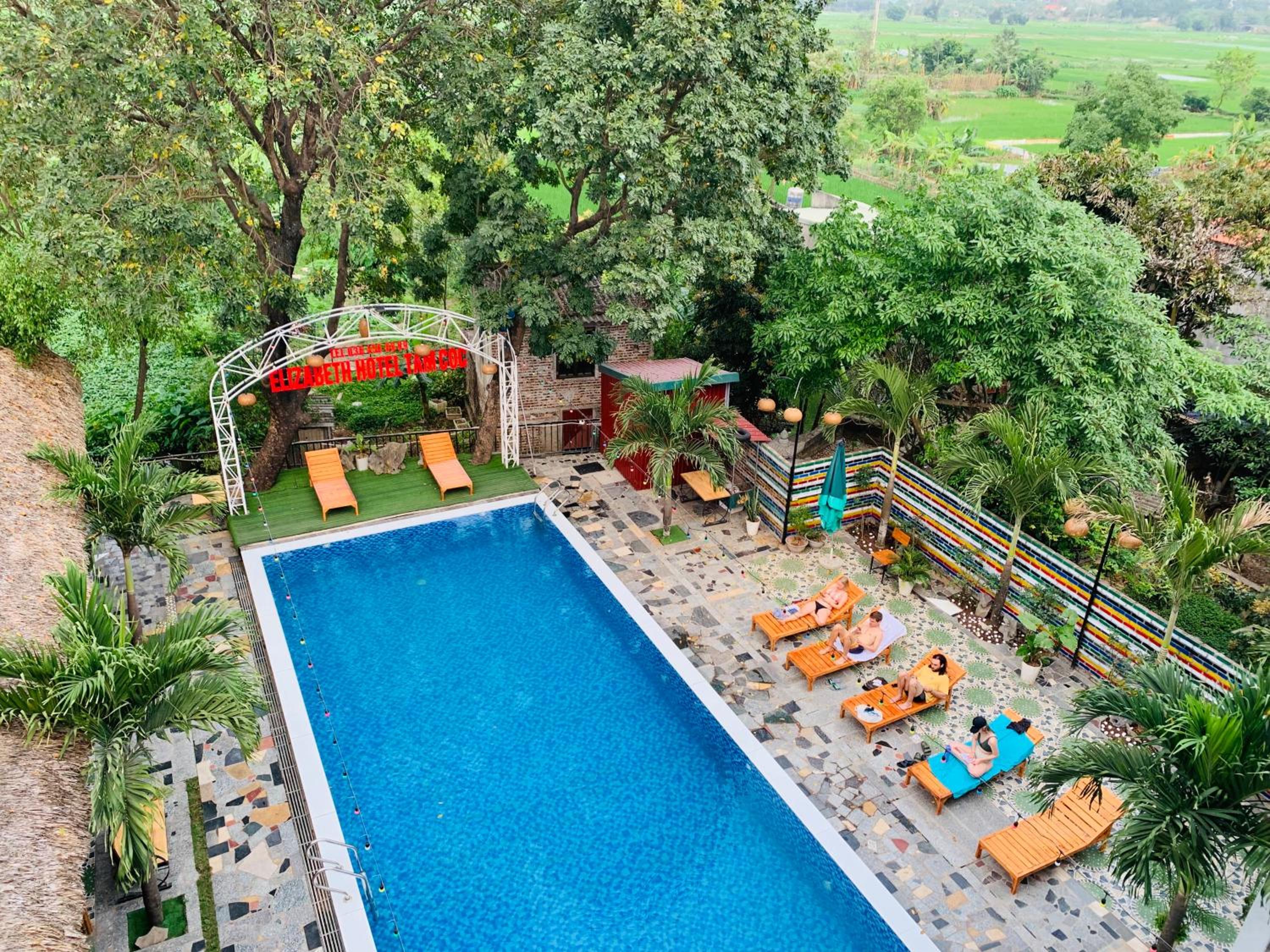 Double Room with Pool View - Photo 5