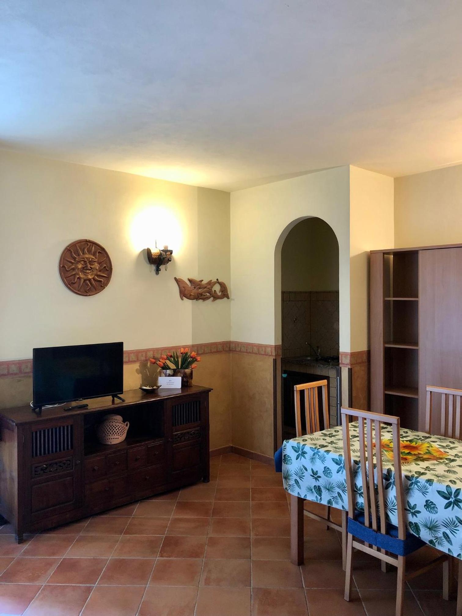 Studio Apartment photo 3