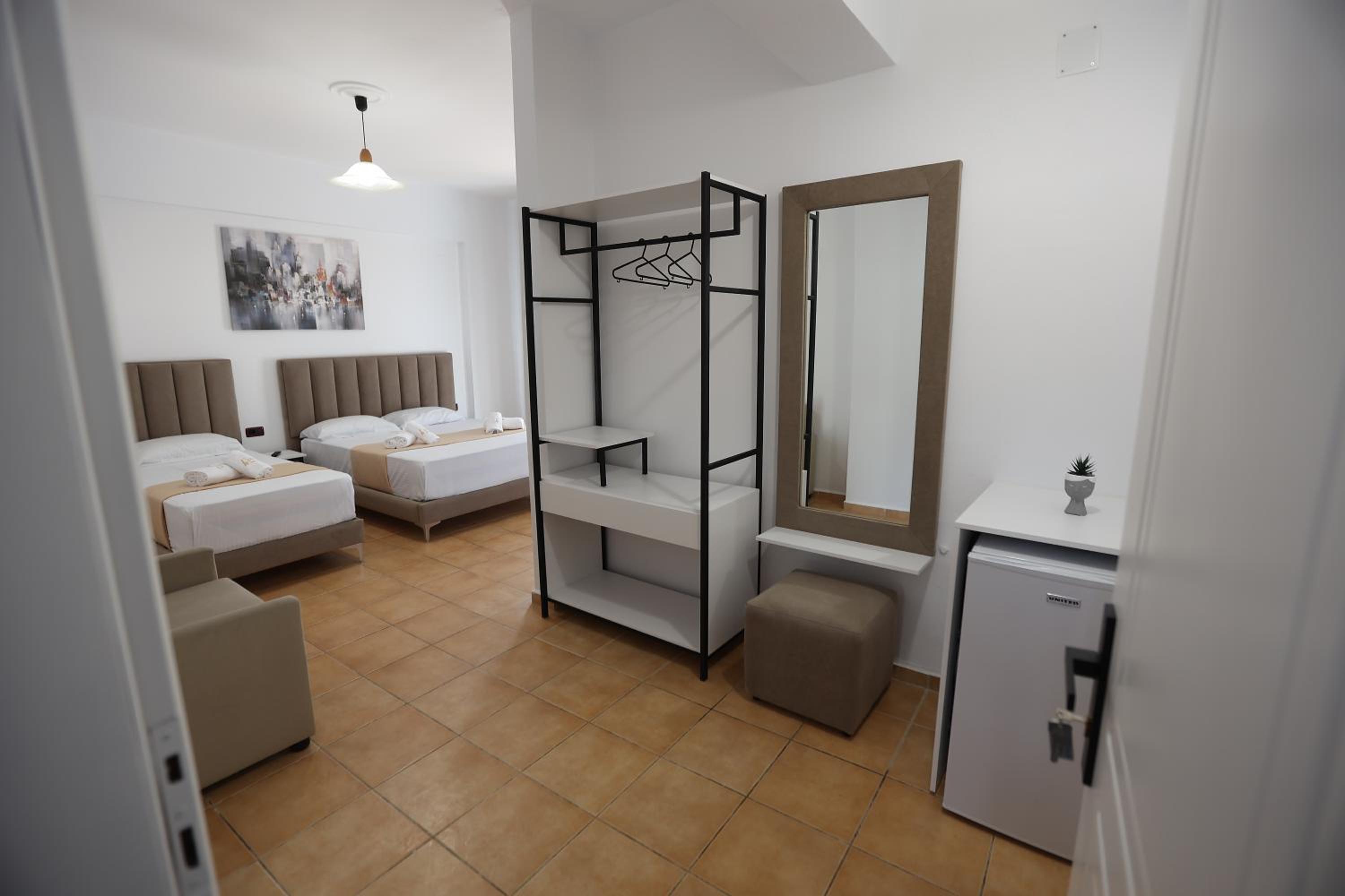 Comfort Triple Room