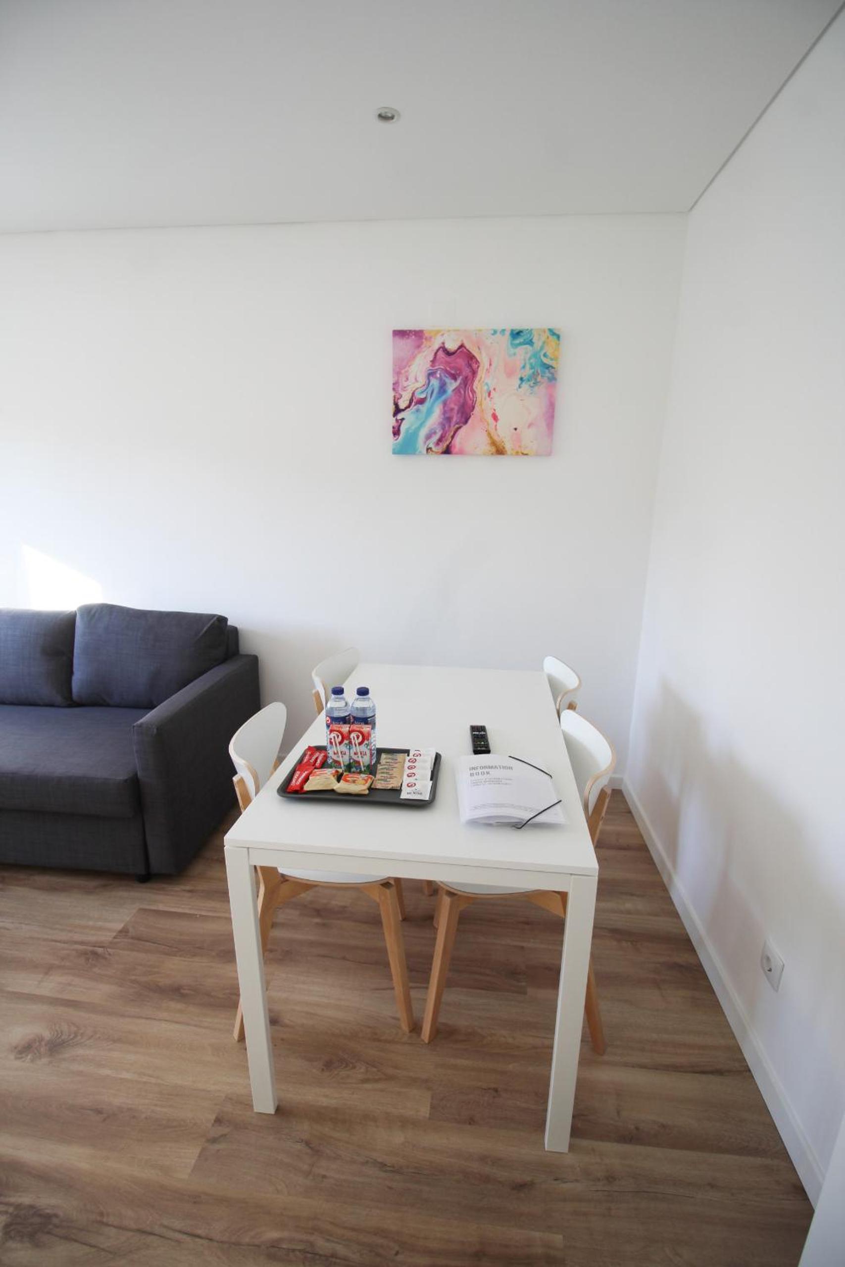 Apartment - Photo 4