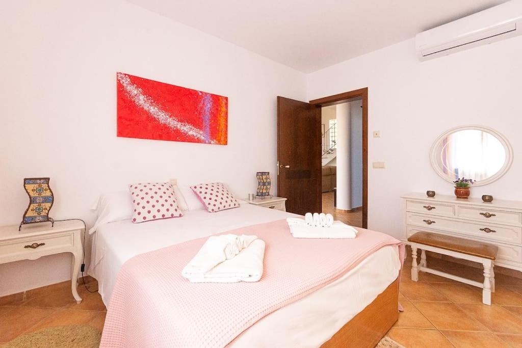 Casa de cuatro habitaciones