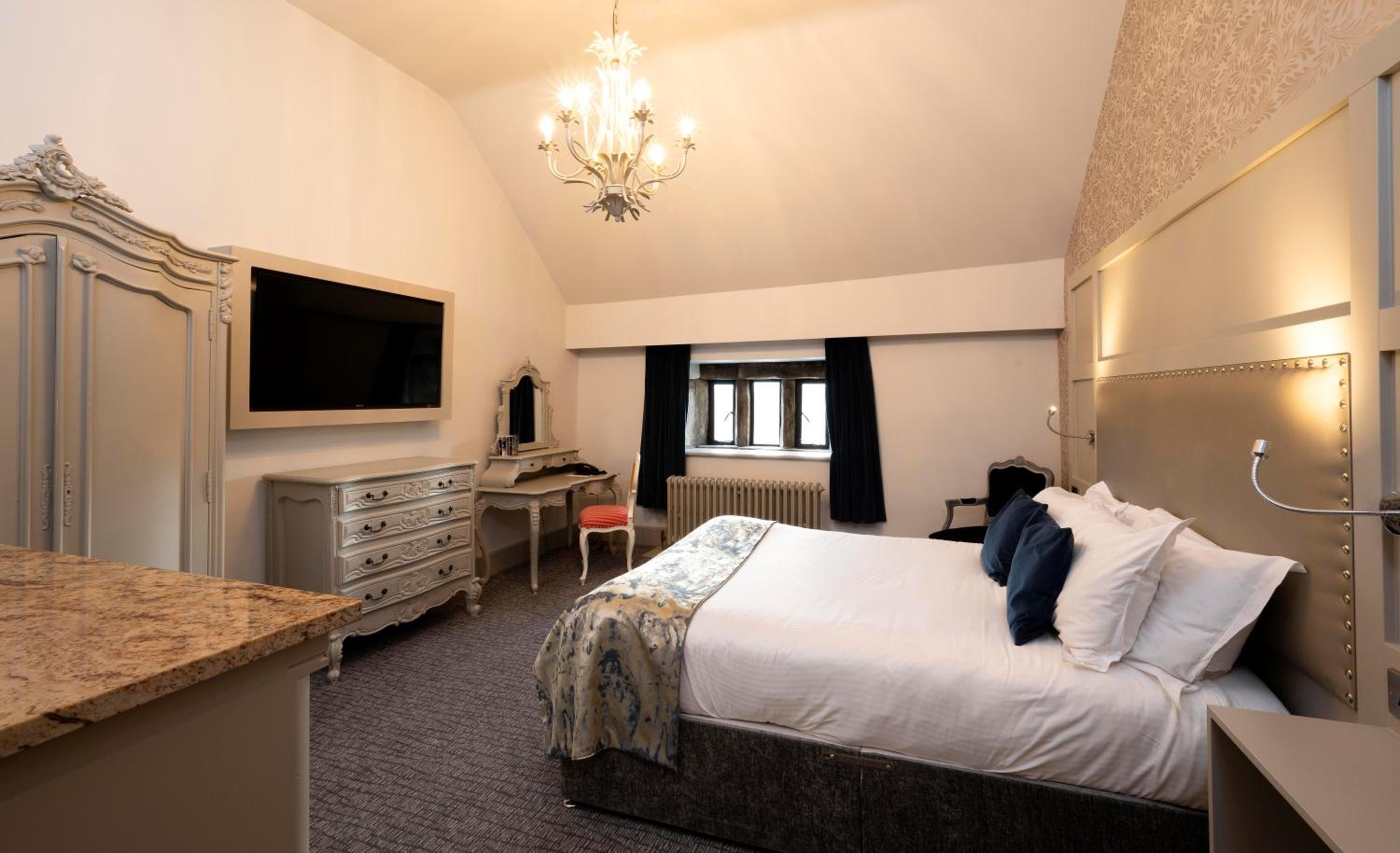Luxury Double or Twin Room - Photo 2