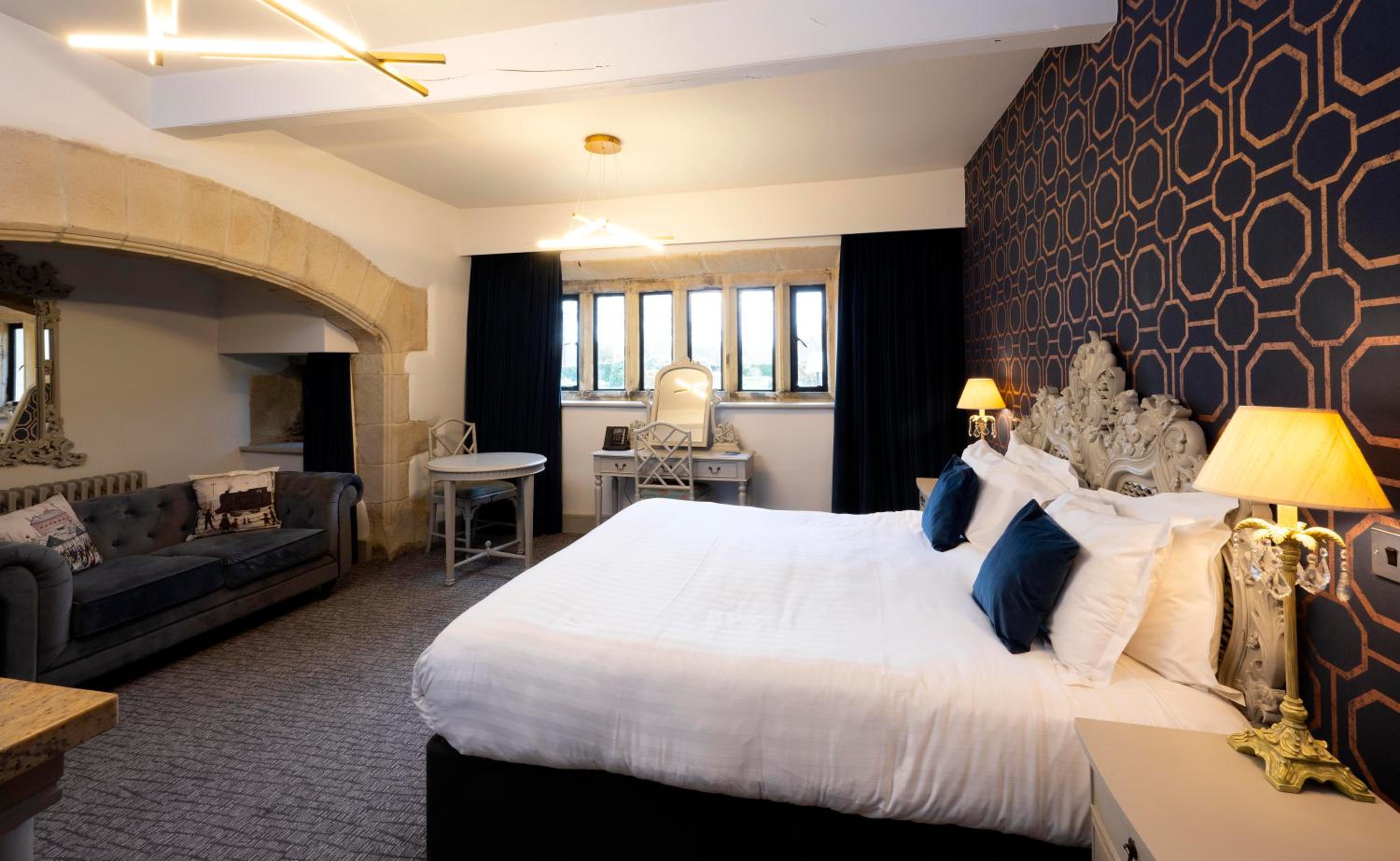 Luxury Double or Twin Room - Photo 12