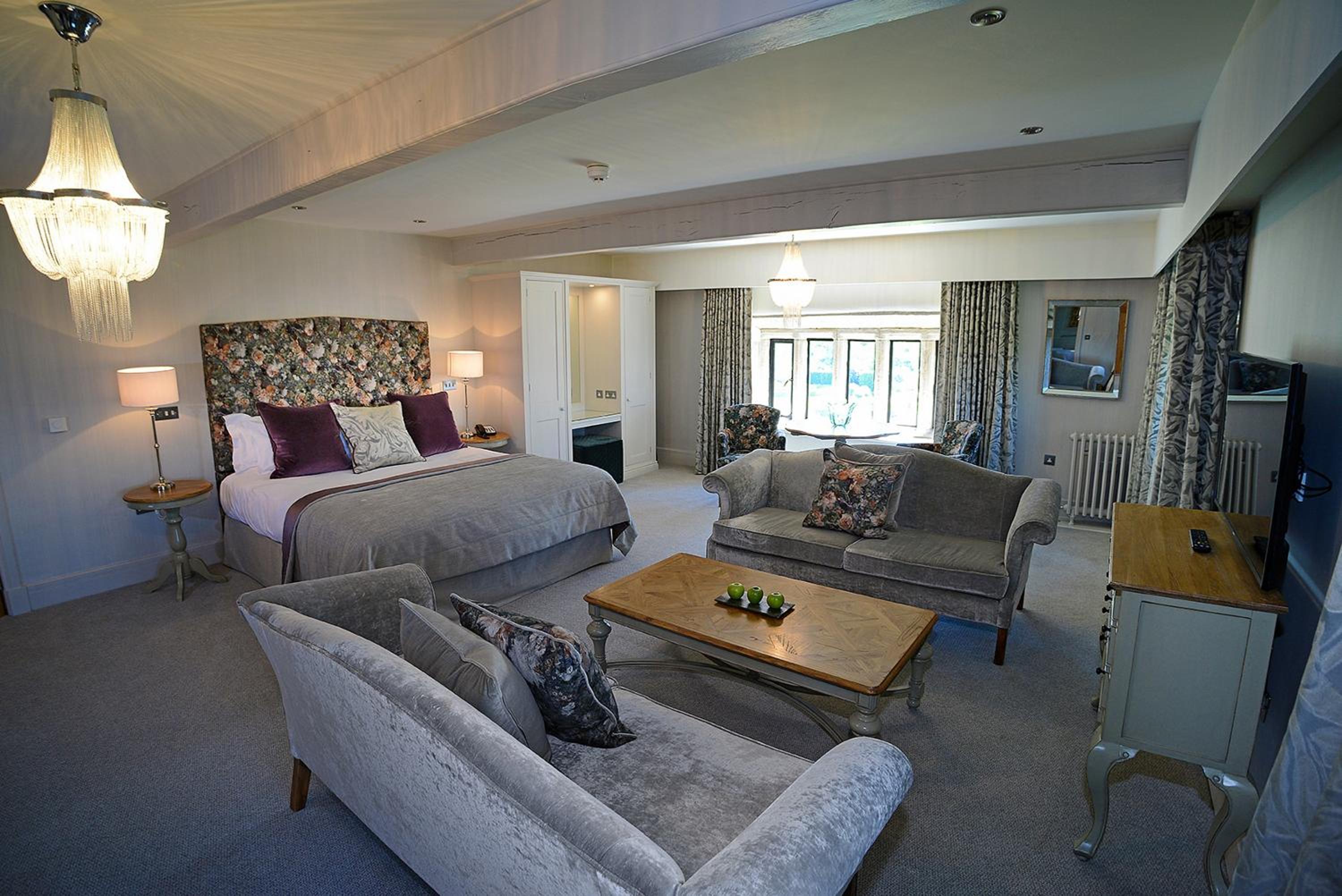 Suite - Photo 5