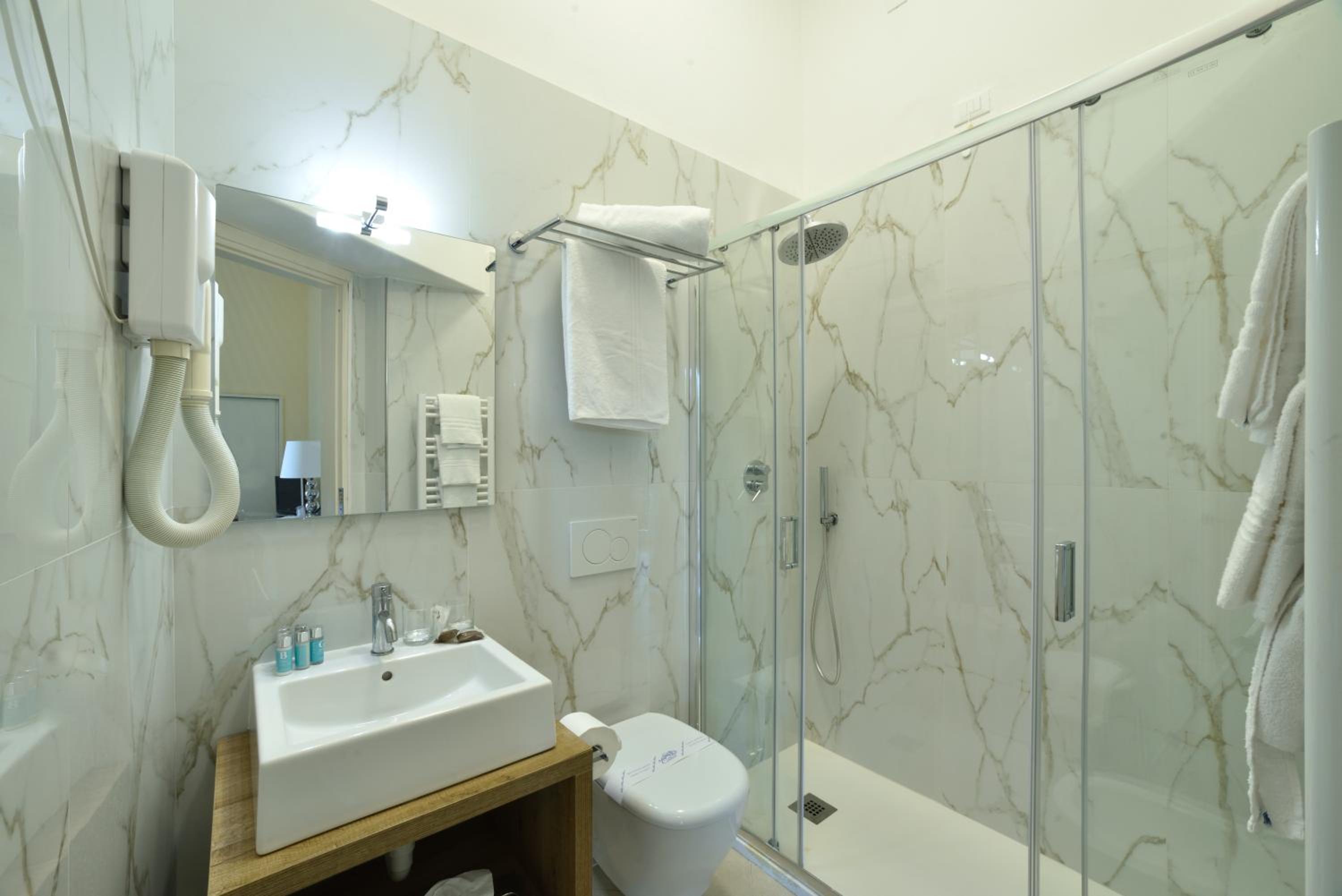 Double Room with Sea View photo 2