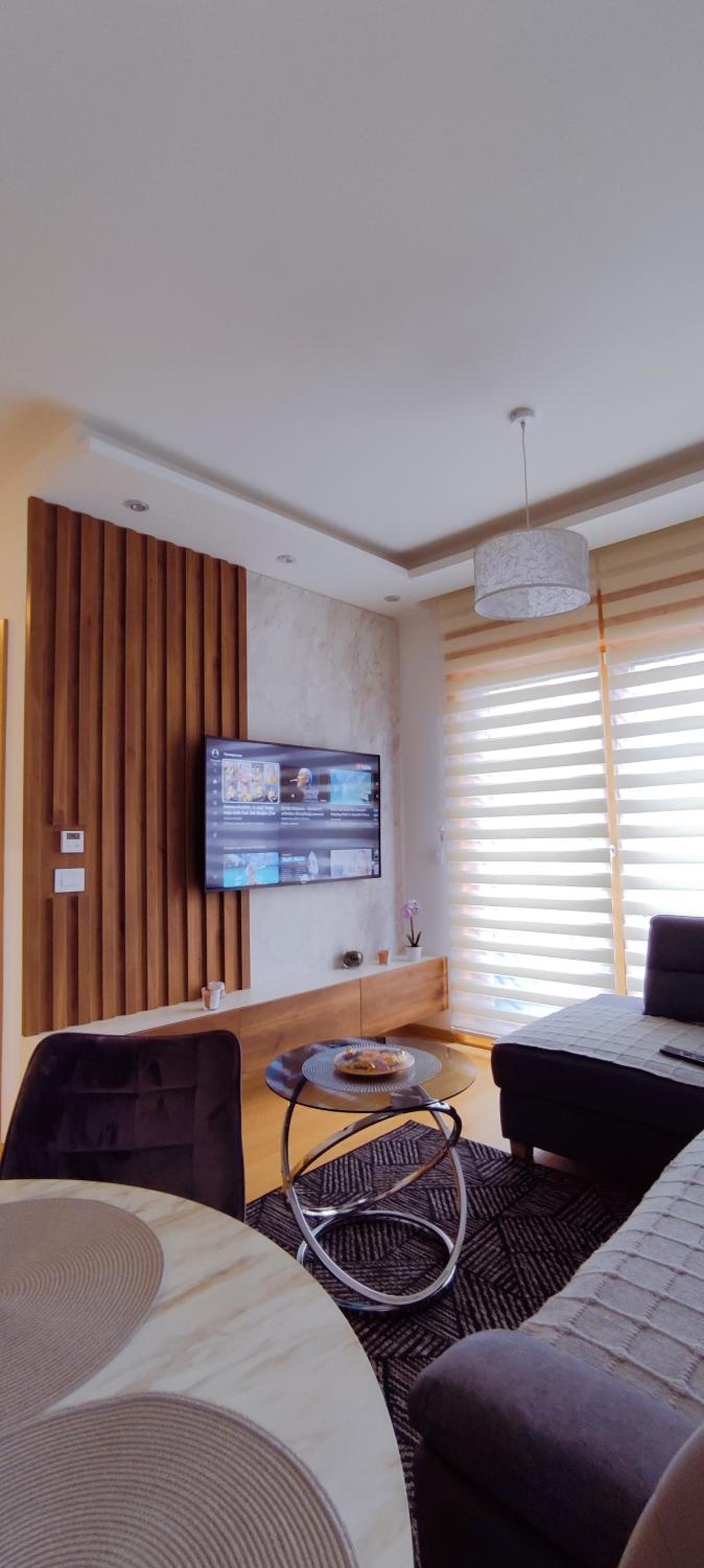 Apartment photo 2