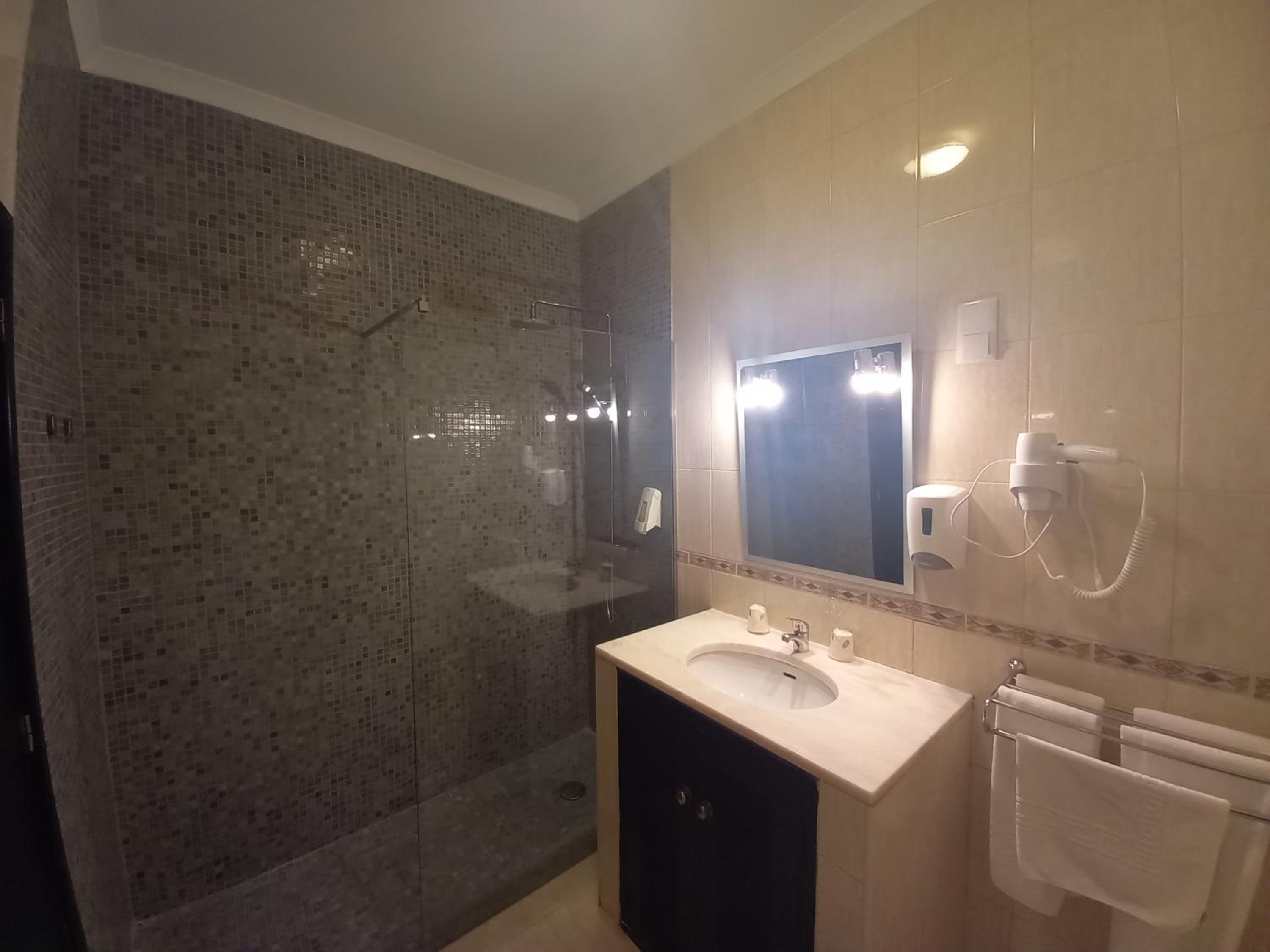 Double or Twin Room with Pool View photo 3