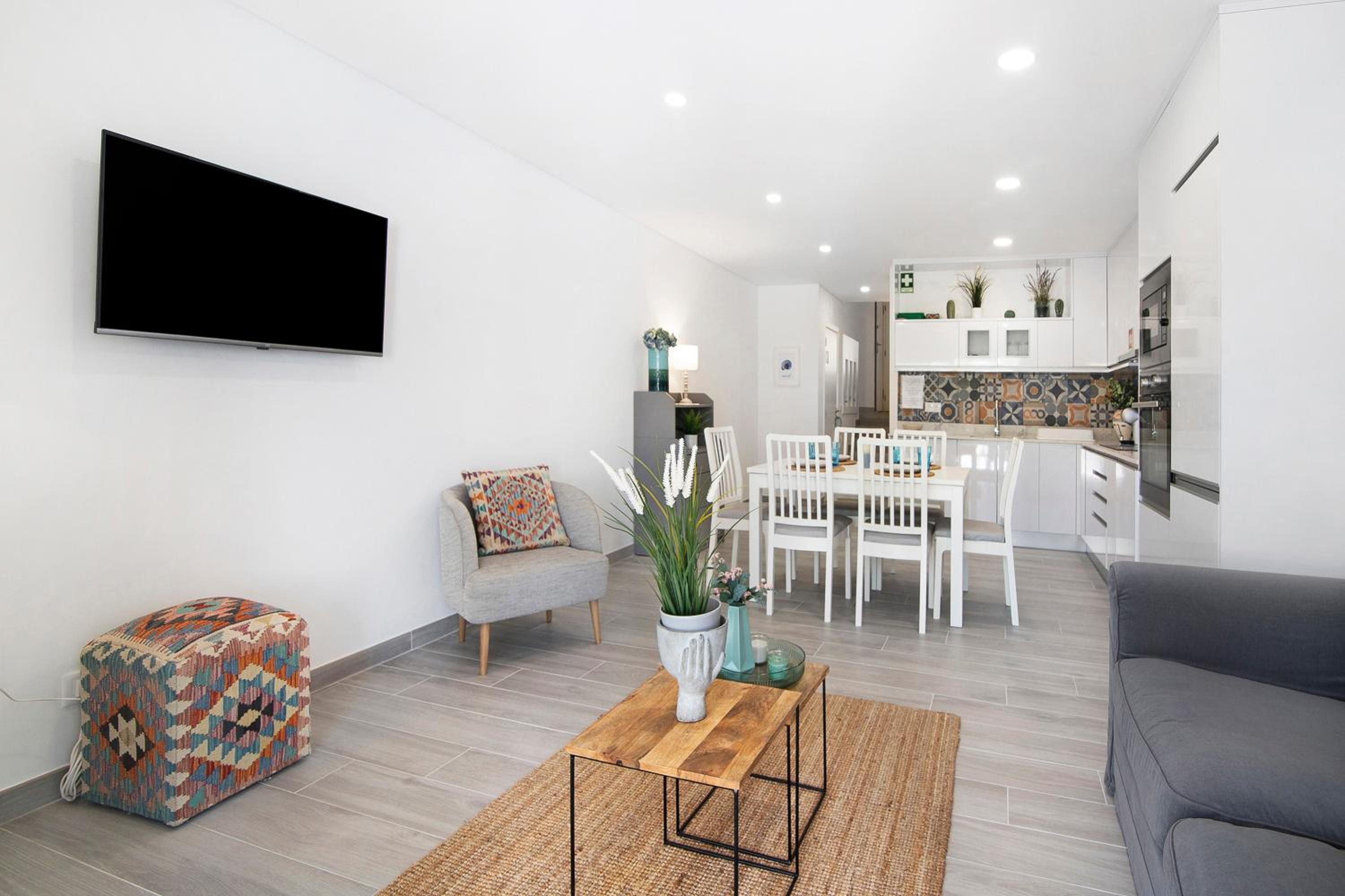 Two-Bedroom Deluxe Apartment with Garden View