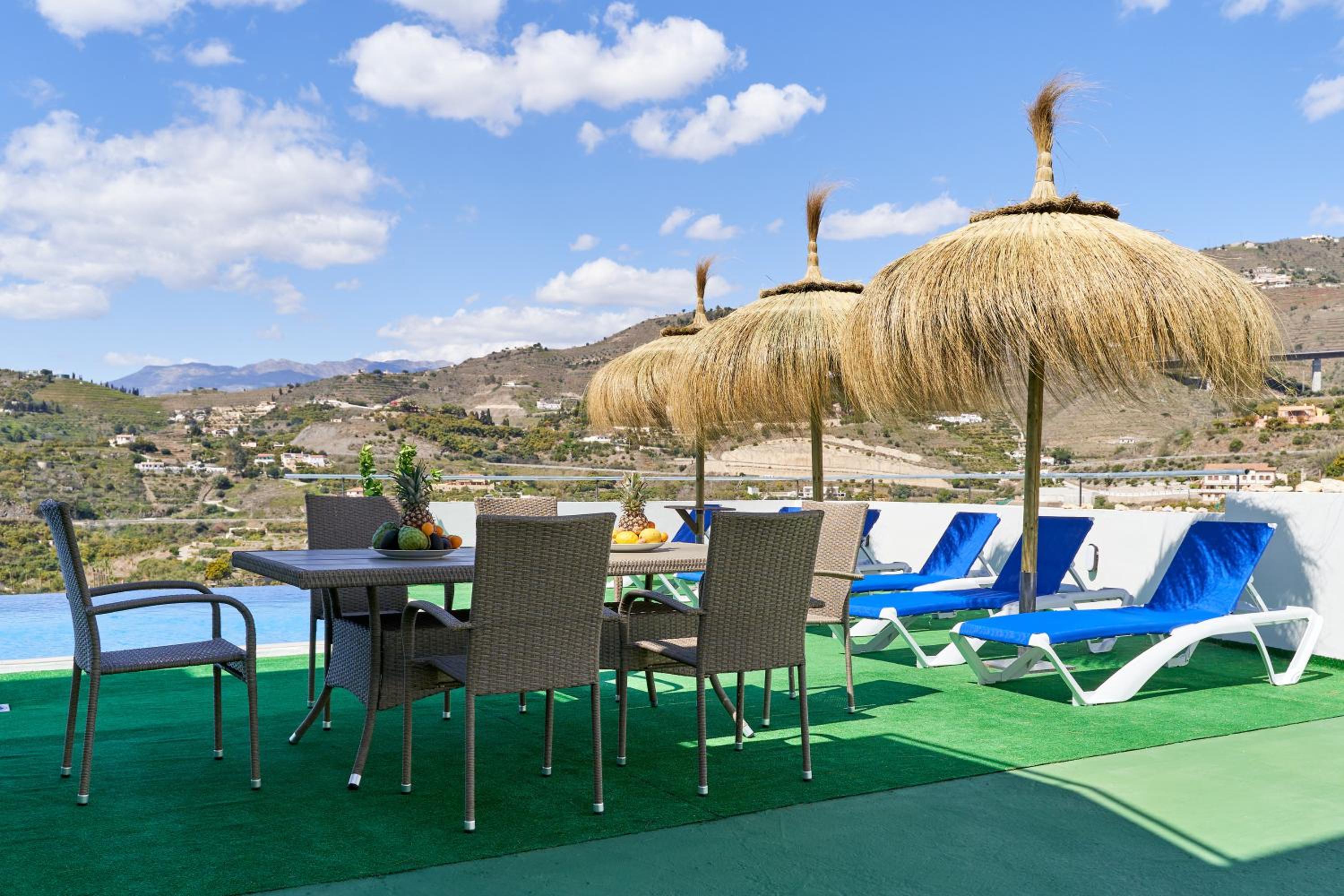 Villa with Sea View photo 2