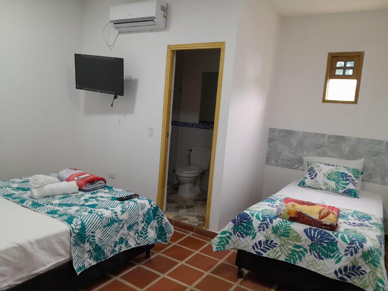 Deluxe Double Room with Two Double Beds photo 3