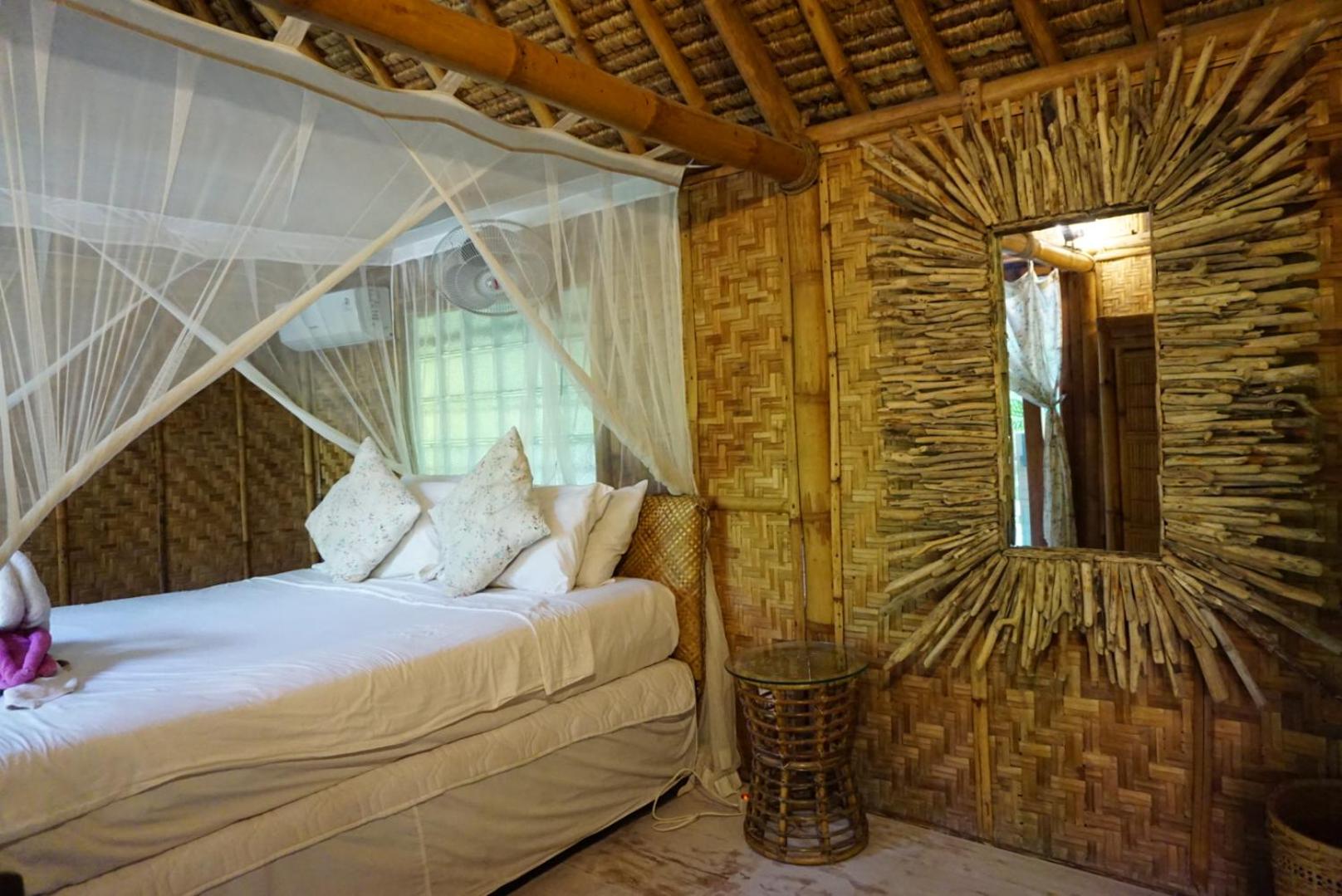 Villa Bambu - One-Bedroom with Private Pool - Photo 8