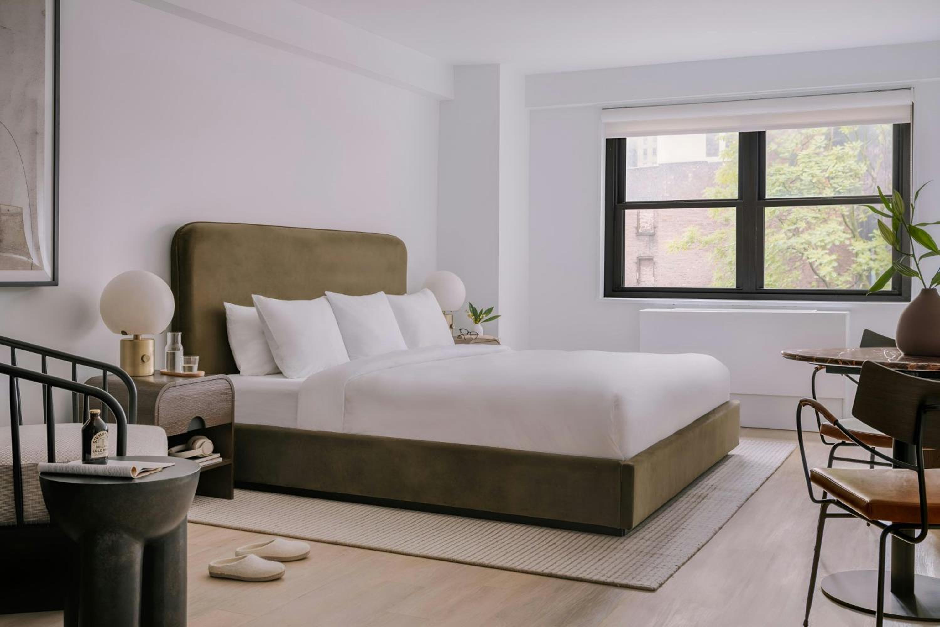 Superior Connecting Apartments - Studio and 1 Bedroom photo 1