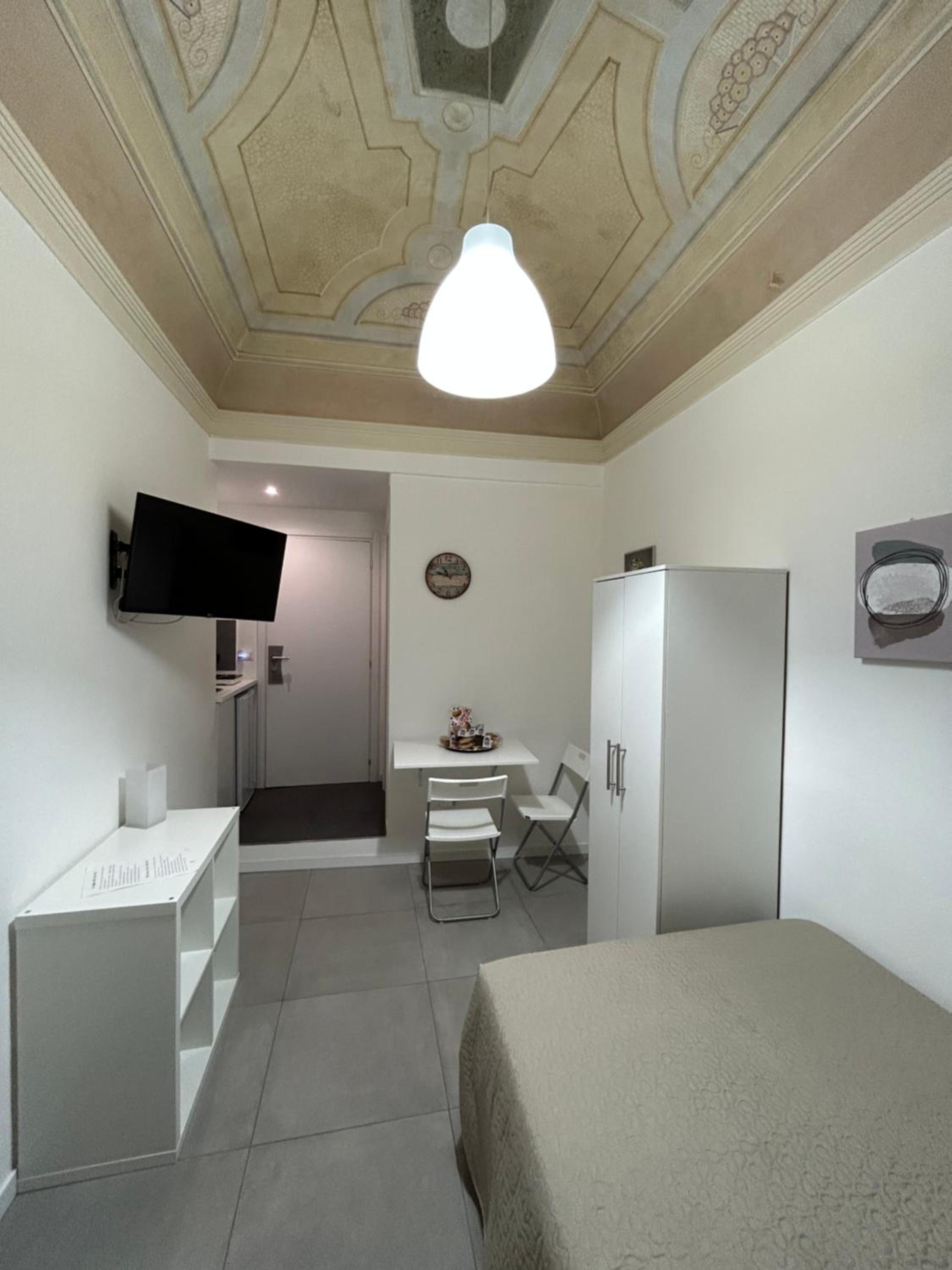 Double Room - Photo 13