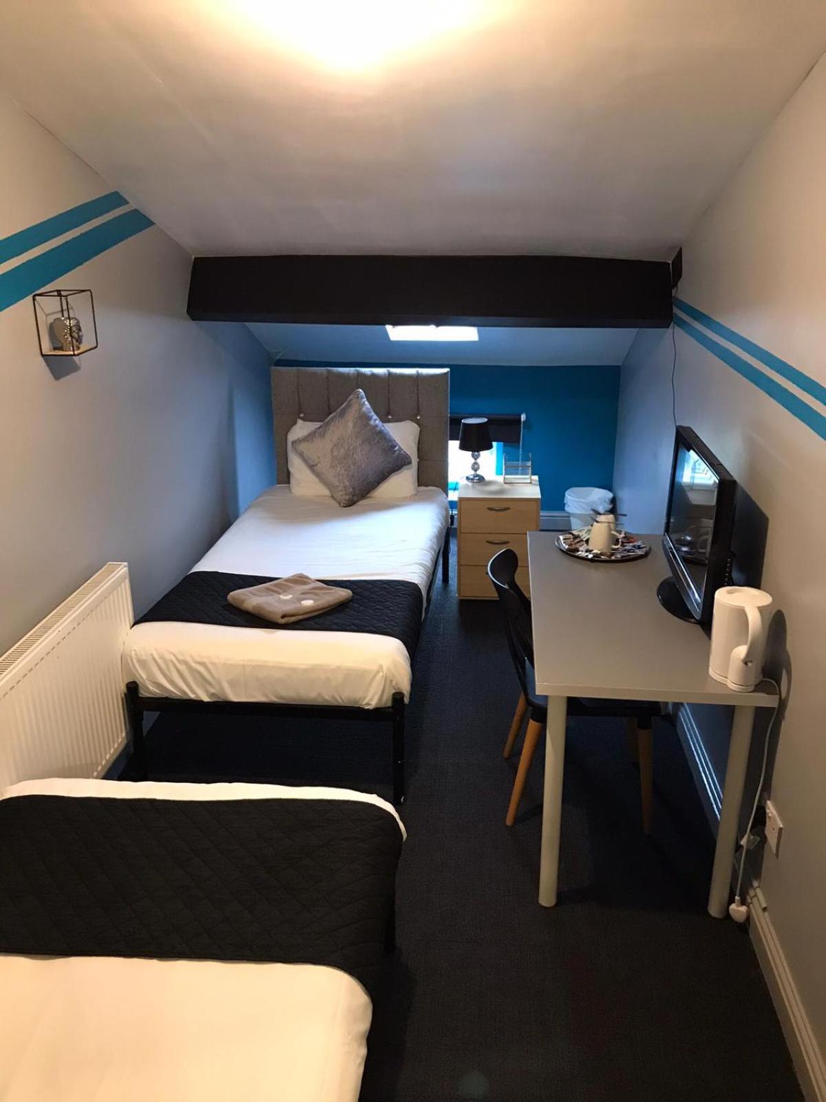 Budget Twin Room photo 1