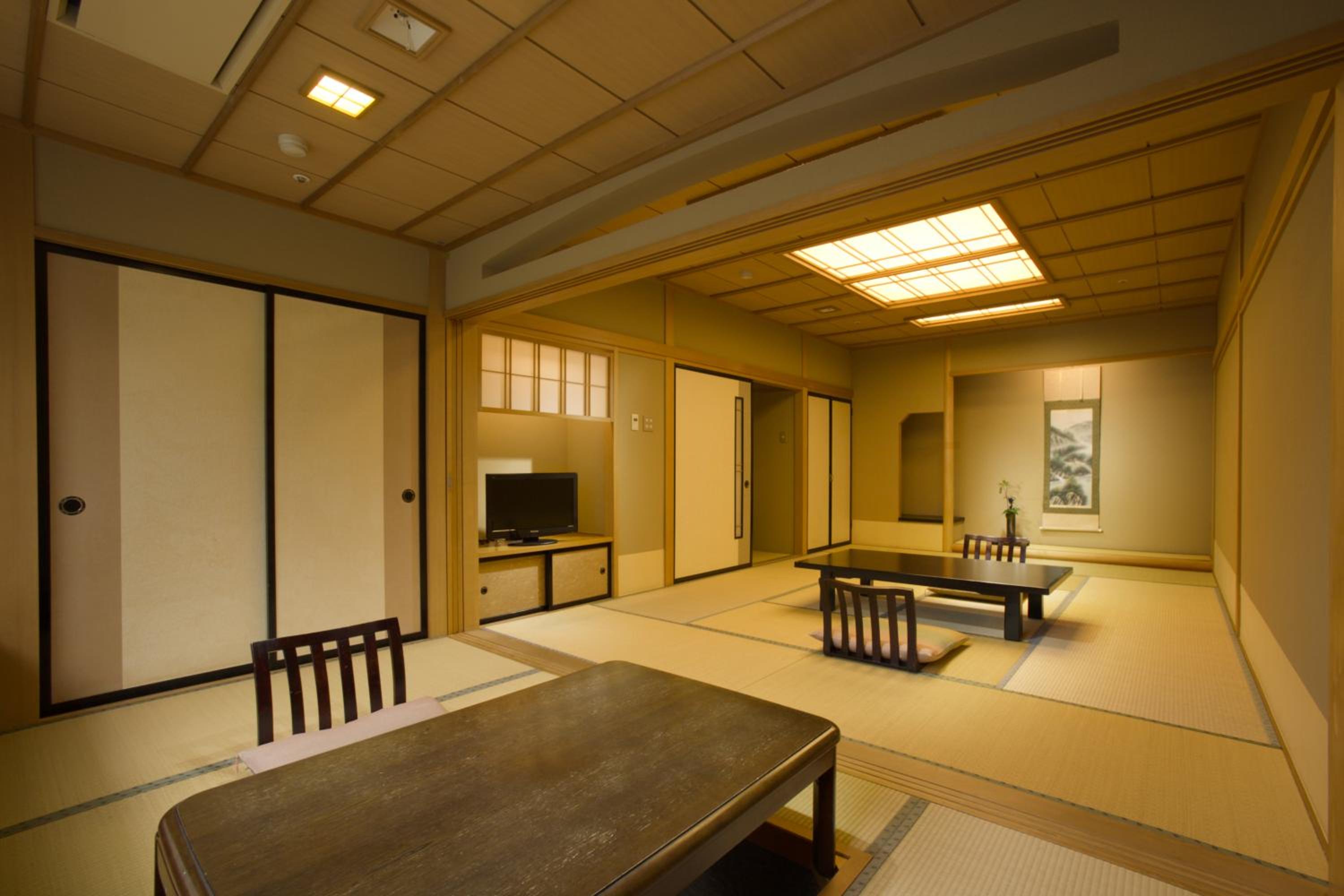 Japanese-Style Deluxe Room - East Building  photo 2
