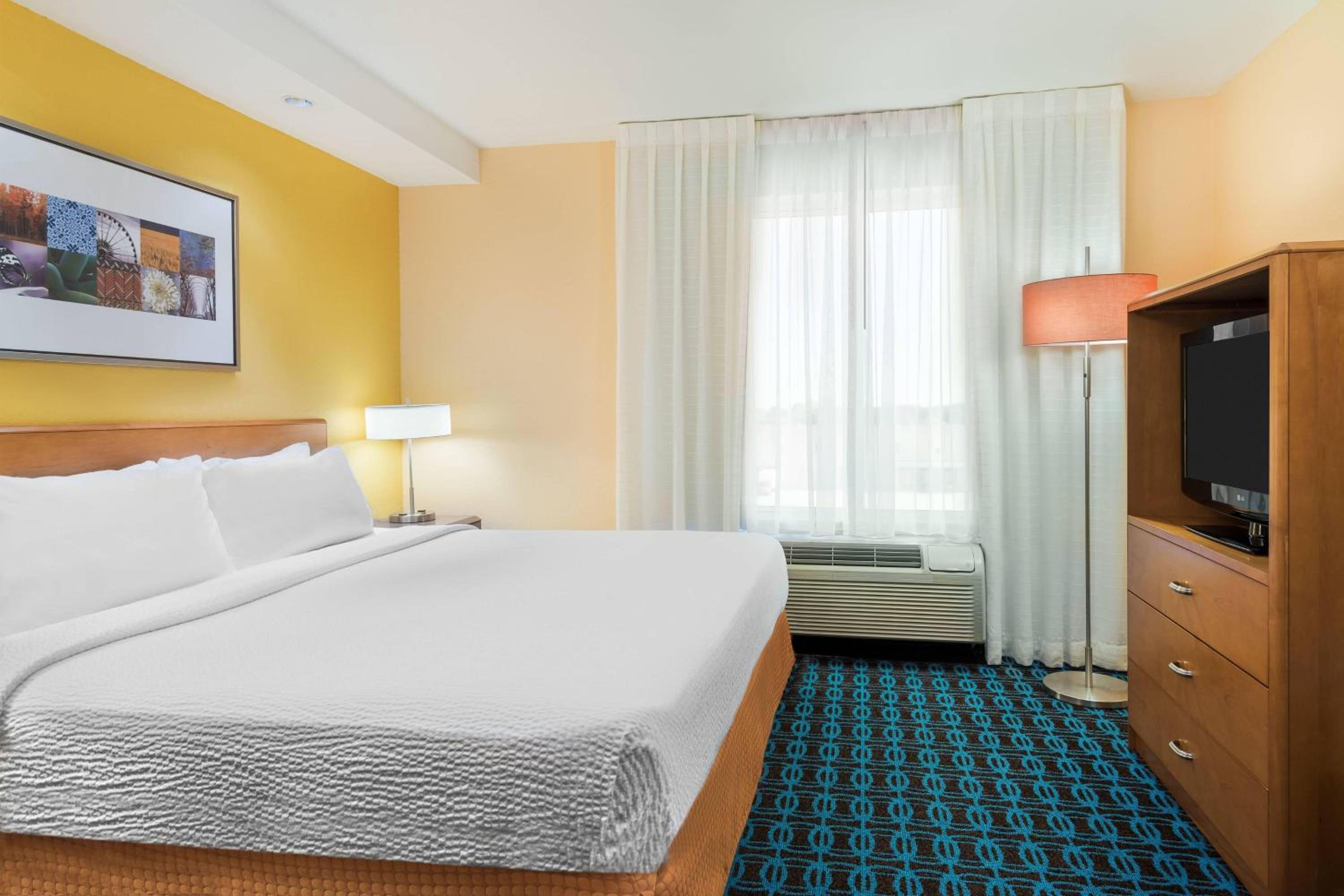King Suite - Photo 2