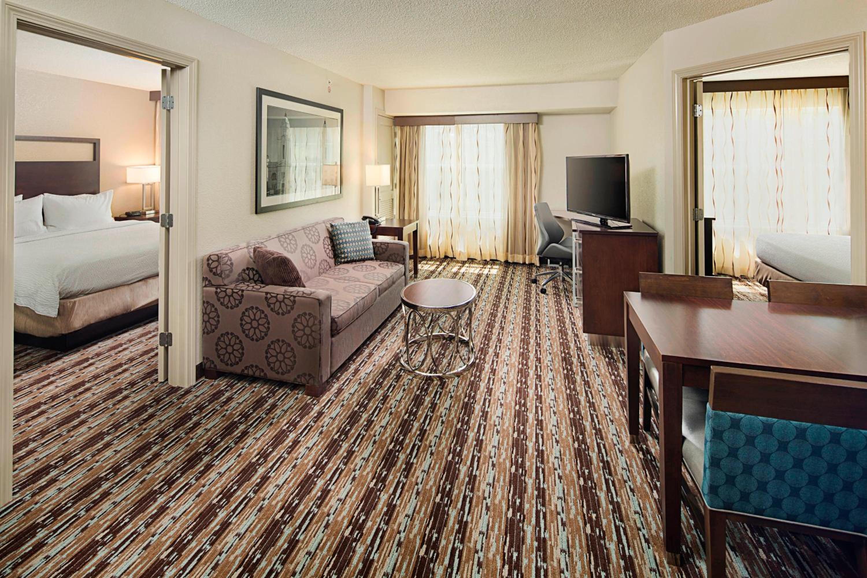 Two-Bedroom Suite - Photo 1