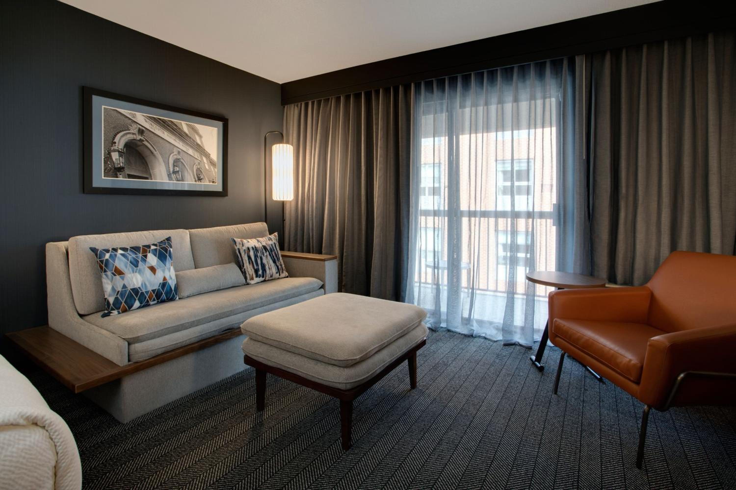 Deluxe Guest room, 2 Queen, Sofa bed, Balcony - Photo 1