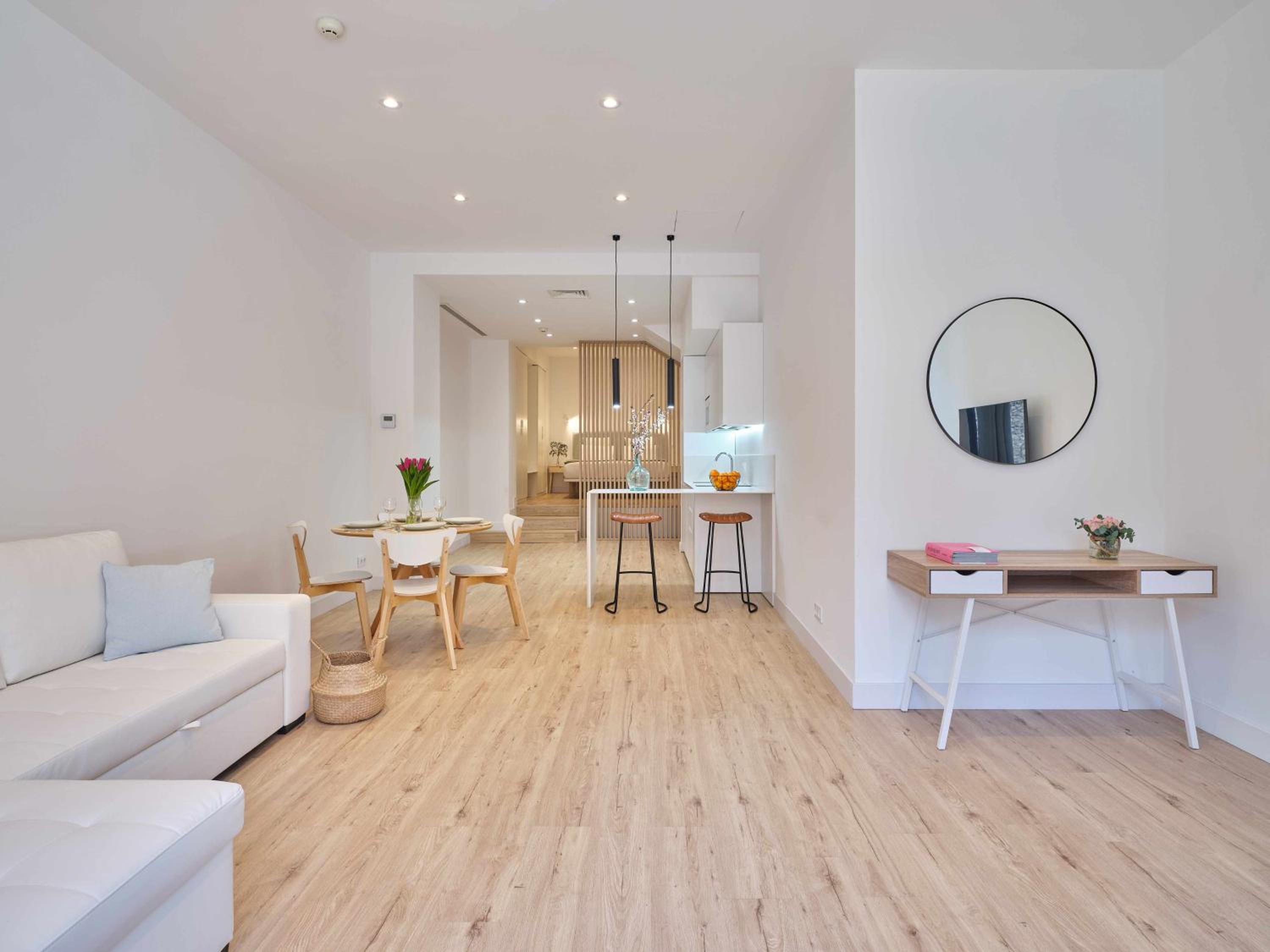 Duplex Suite - Photo 1