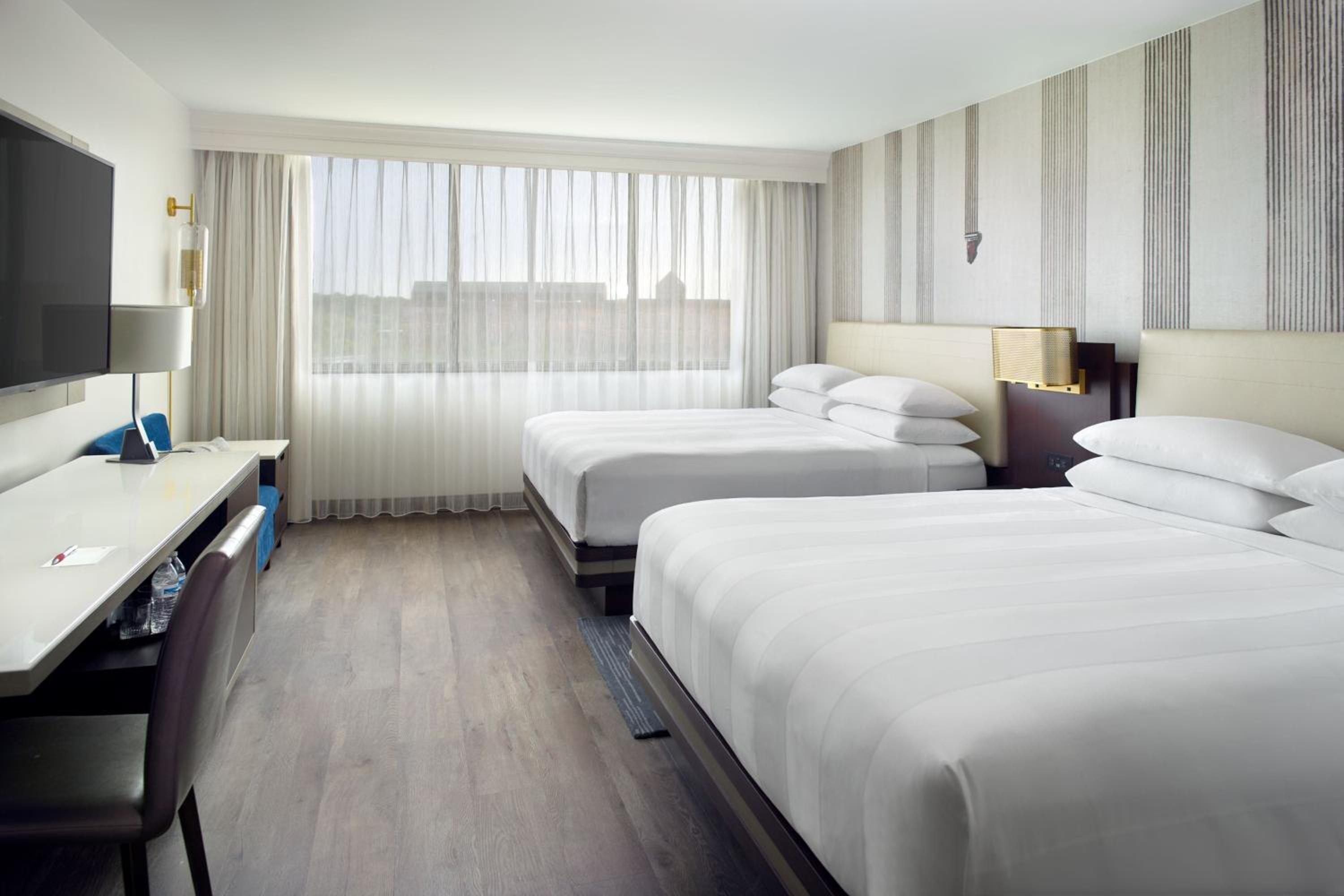 Double Room with Two Double Beds - Photo 3