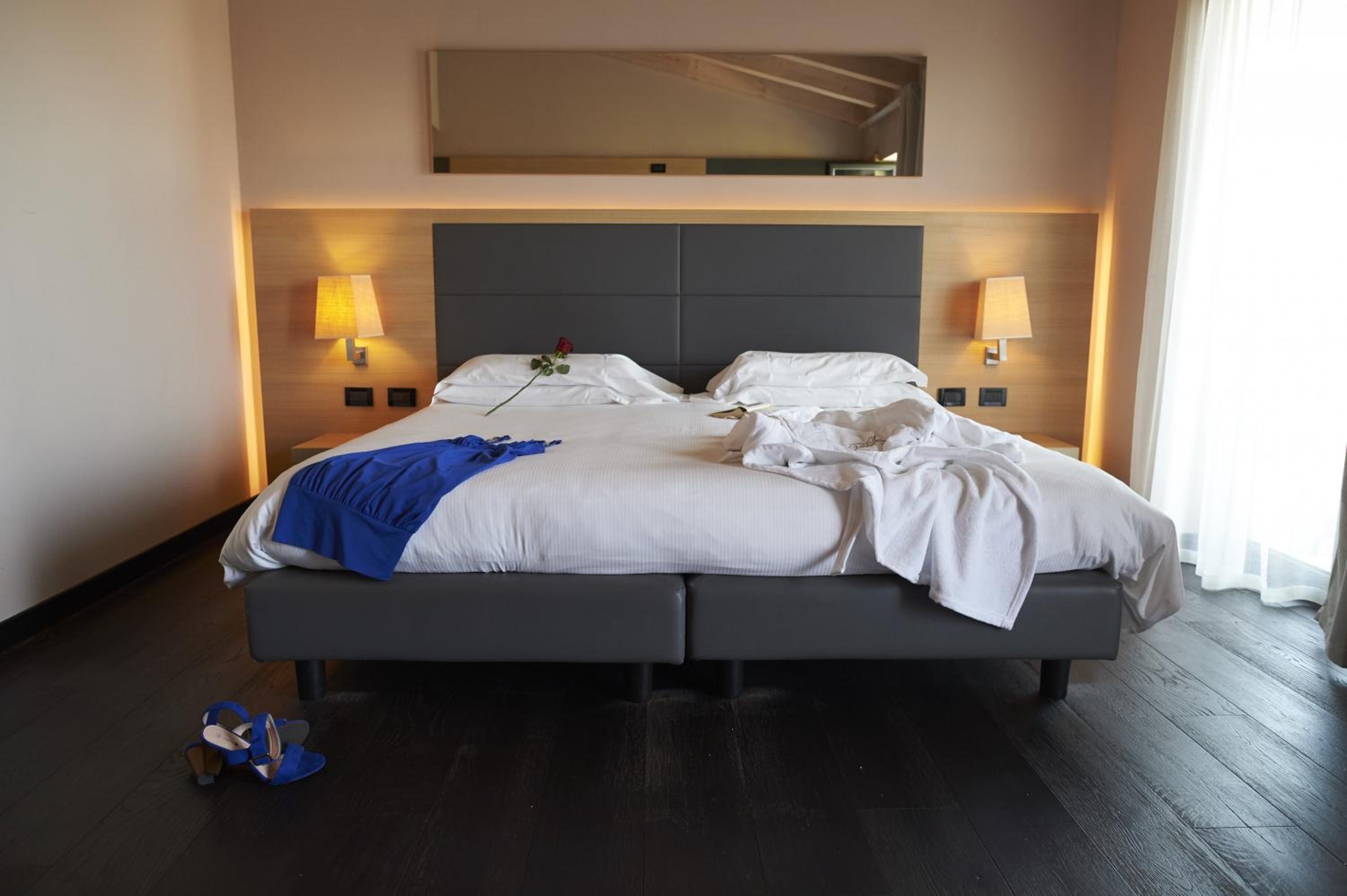 Superior Triple/Quadruple Room with Lake View and Balcony