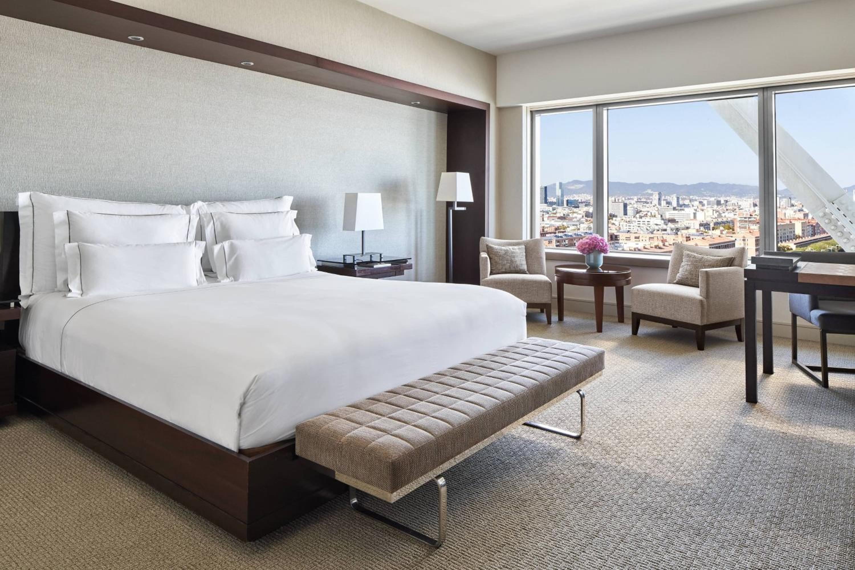 Scenic King Room