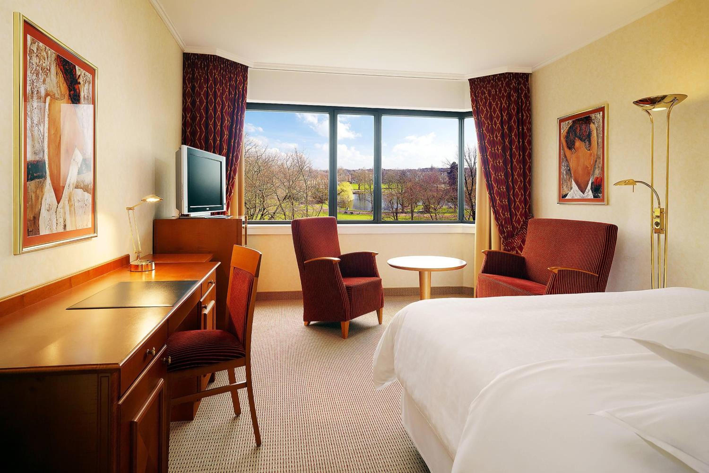 Standard Queen Room - Photo 1