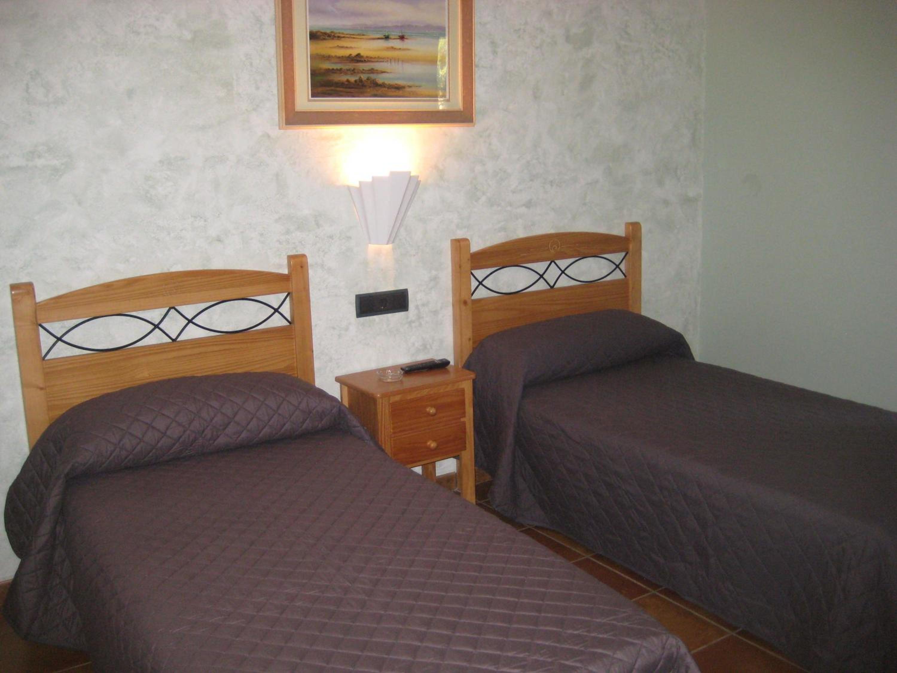 Twin Room with Shower photo 2
