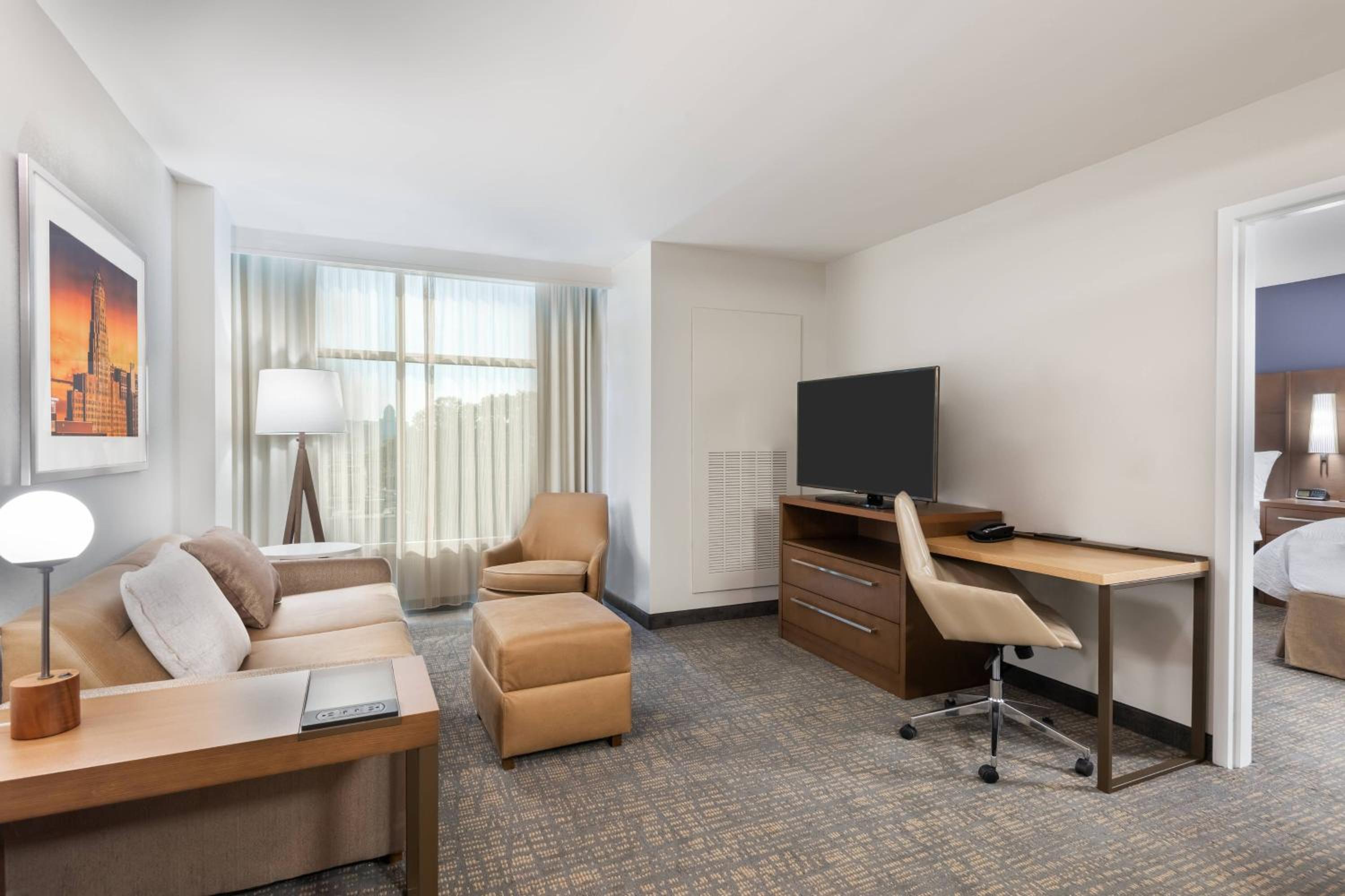 Queen Suite with Two Queen Beds and Sofa Bed - Photo 7