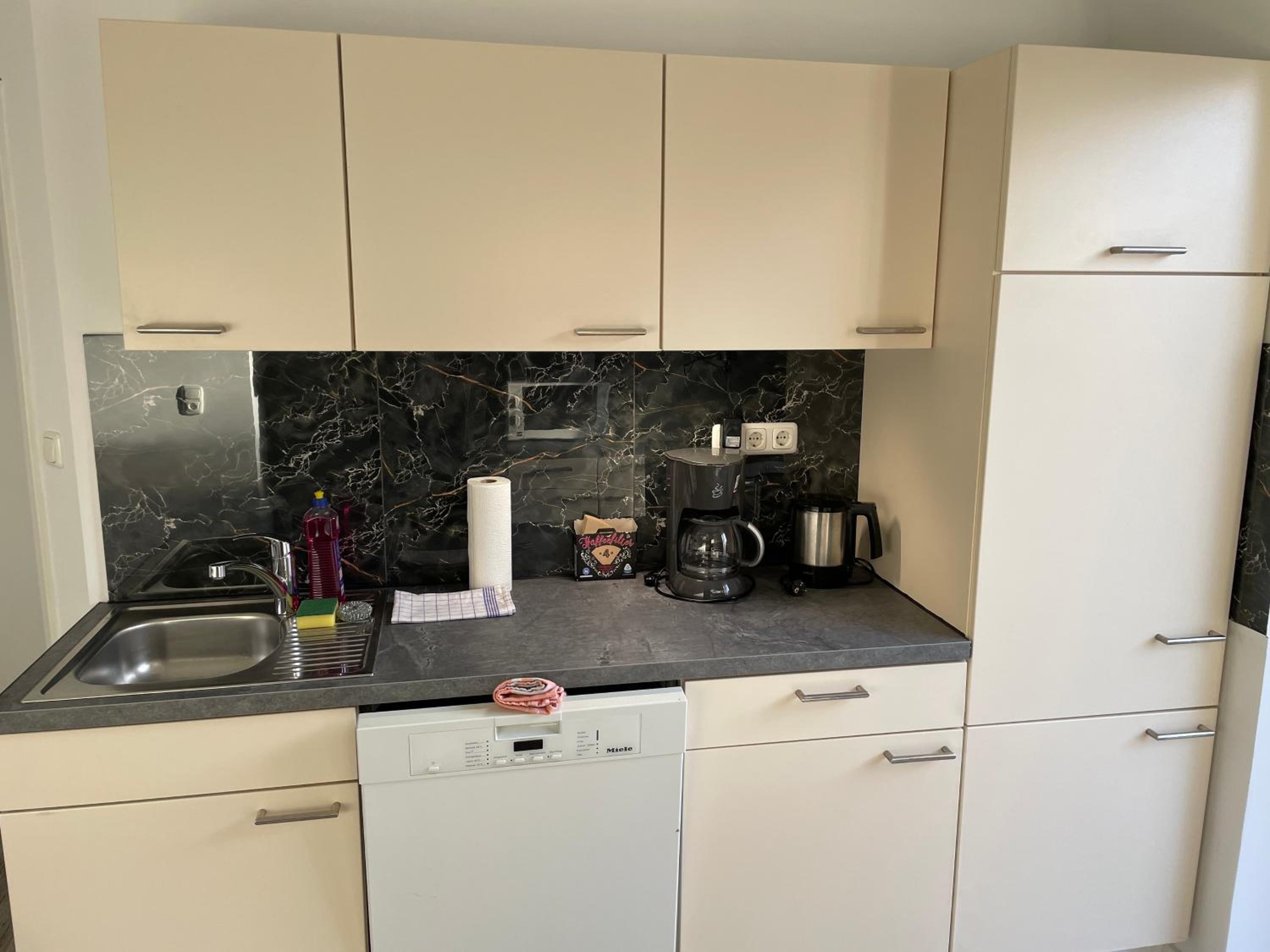 Apartment - Ground Floor photo 2