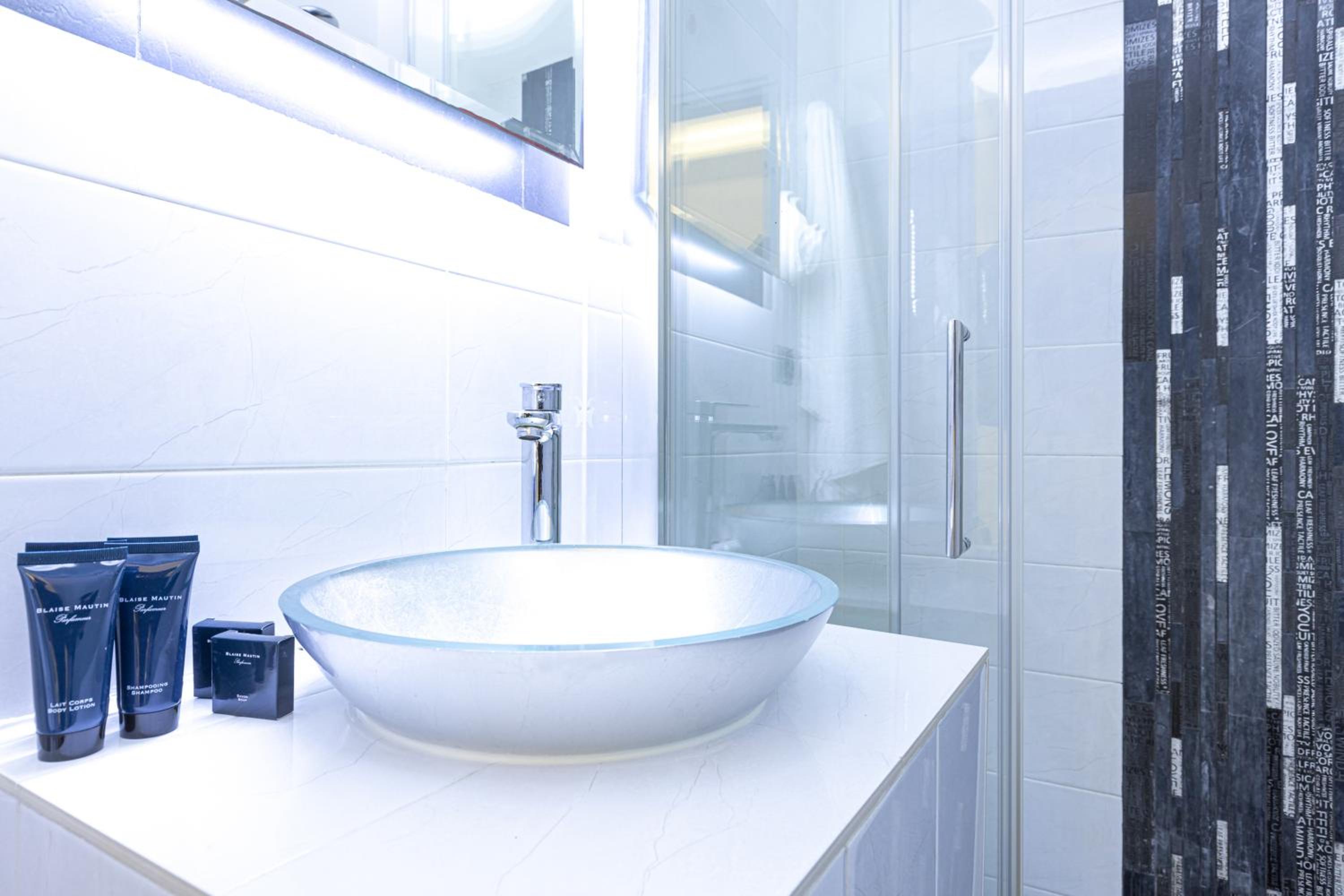 Standard Triple Room-Via Del Corso photo 3