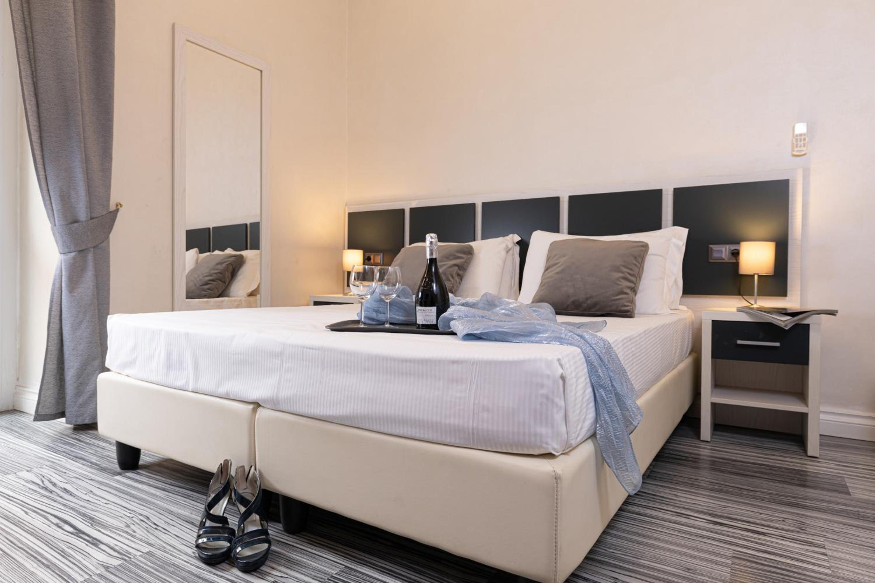 Standard Triple Room-Via Del Corso photo 1