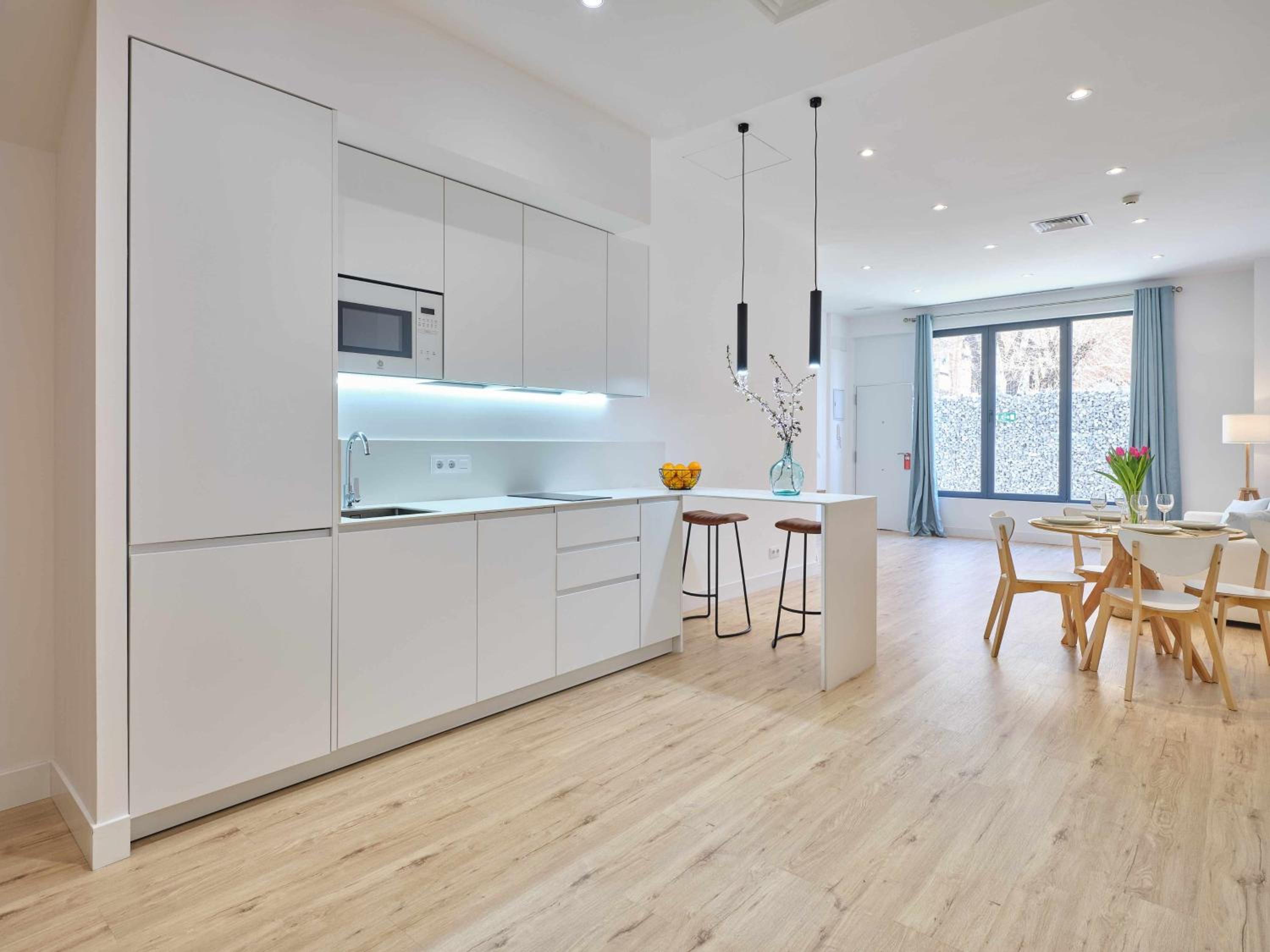 Duplex Suite - Photo 2