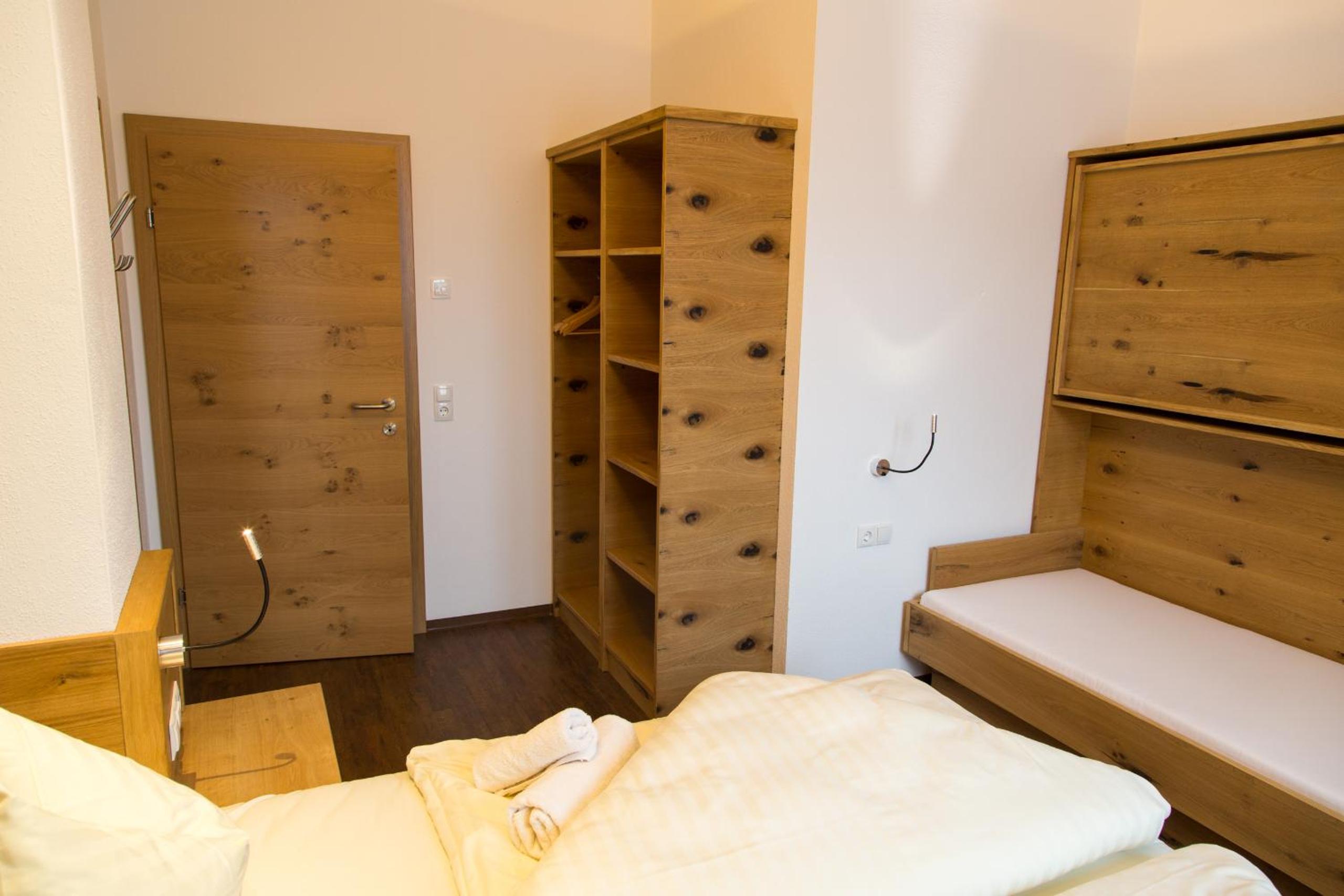 Suite - Photo 7