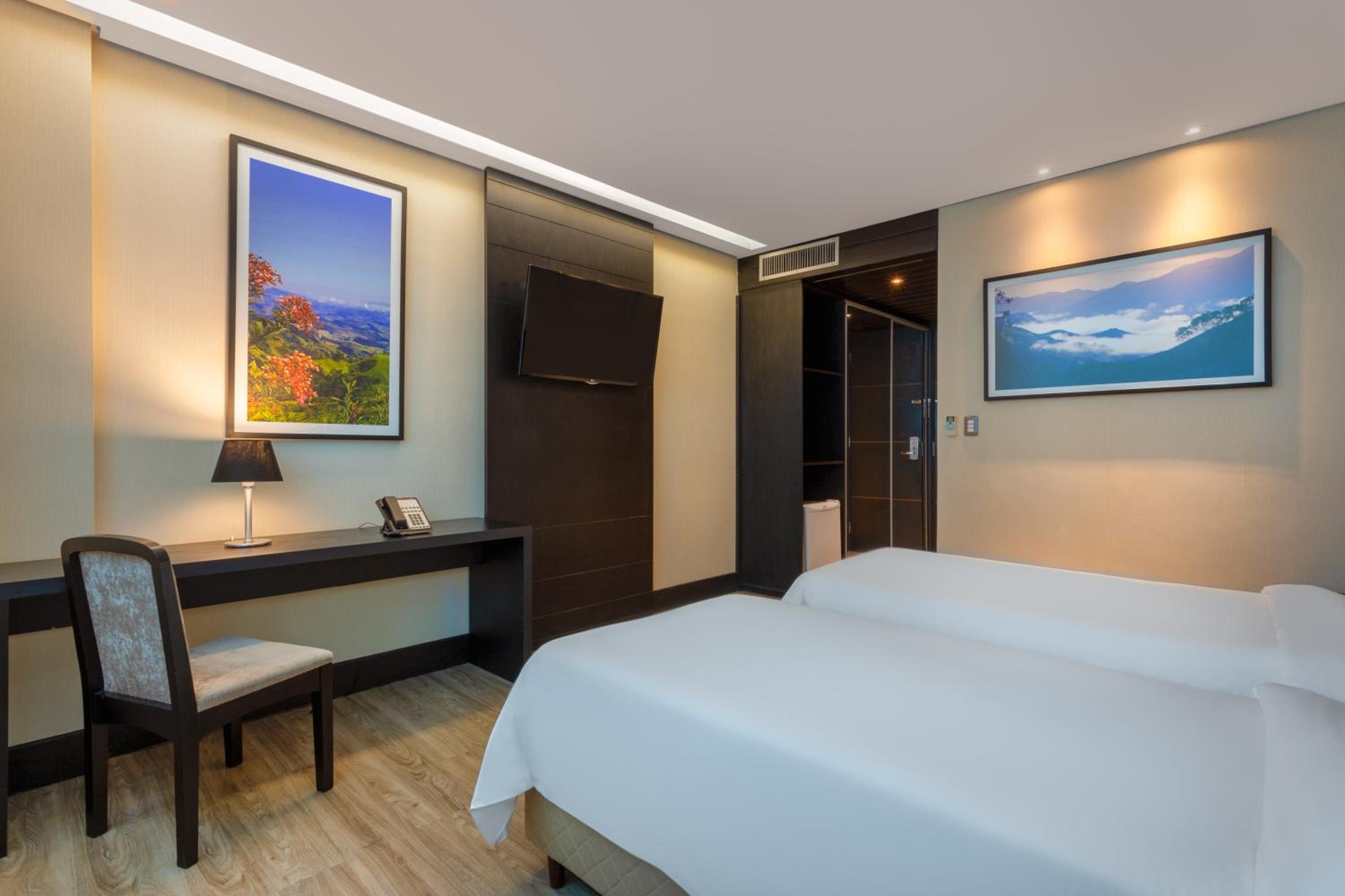 Twin Room - Non-Smoking