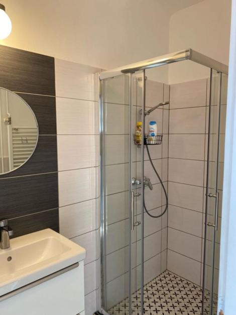 Apartment - Photo 34