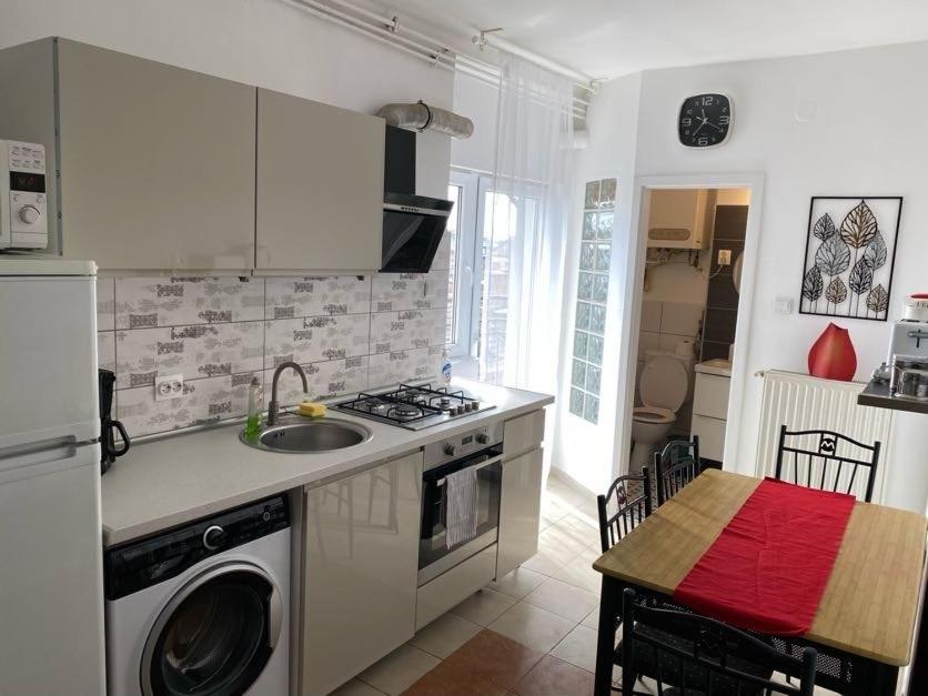 Apartment - Photo 25