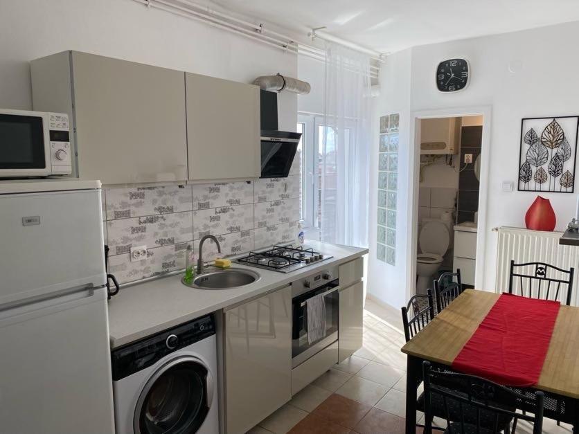 Apartment - Photo 20
