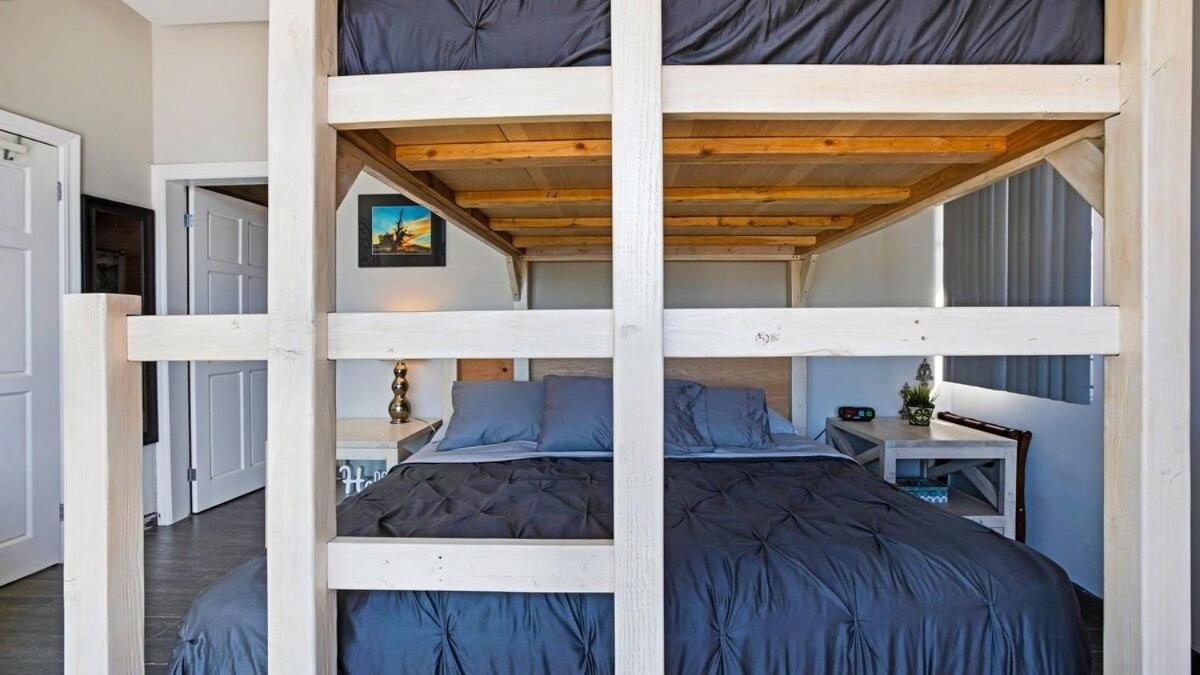 Two-Bedroom Villa - Photo 24
