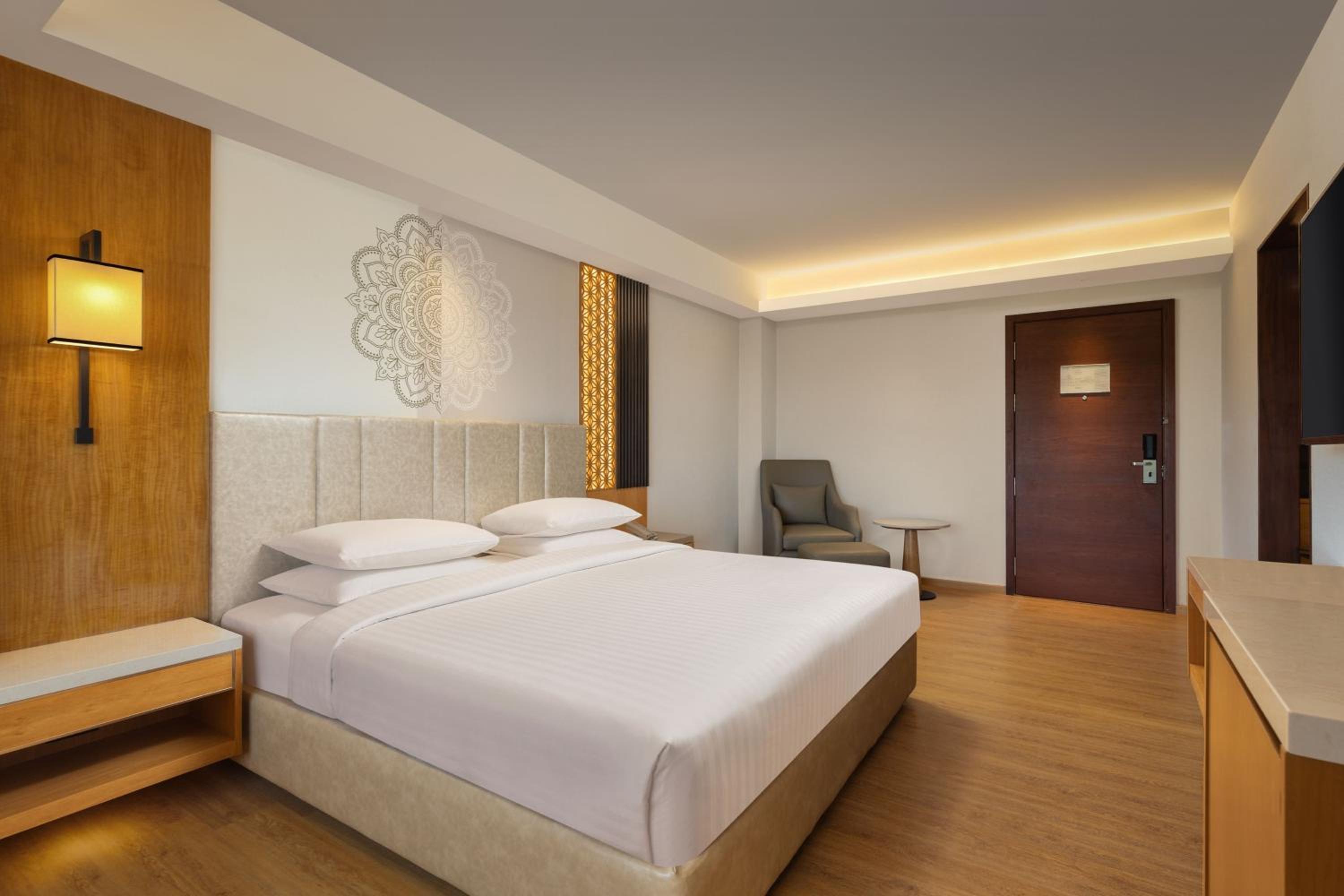 Premium King Room at Courtyard by Marriott Tiruchirappalli