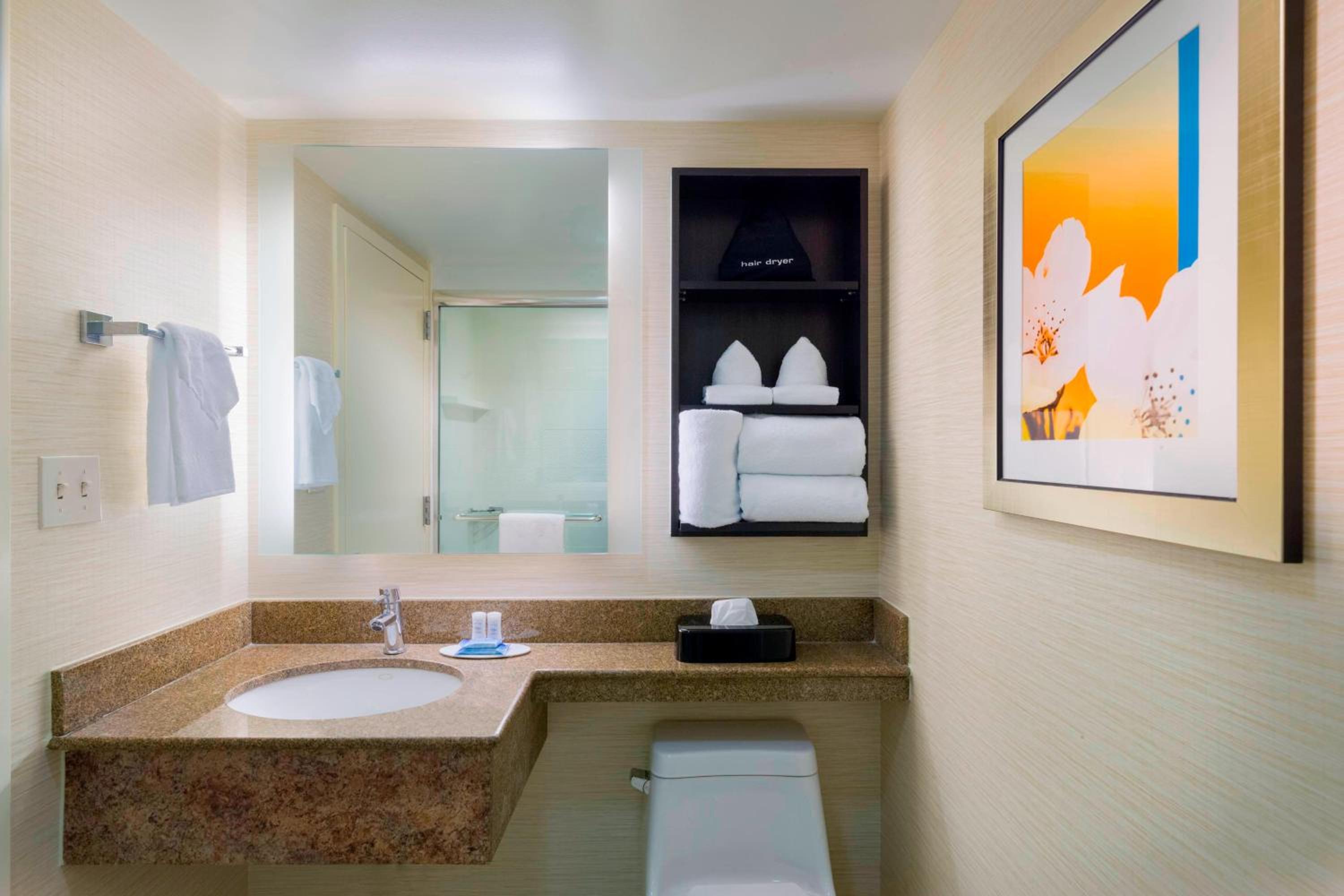 Standard King Room - Photo 2