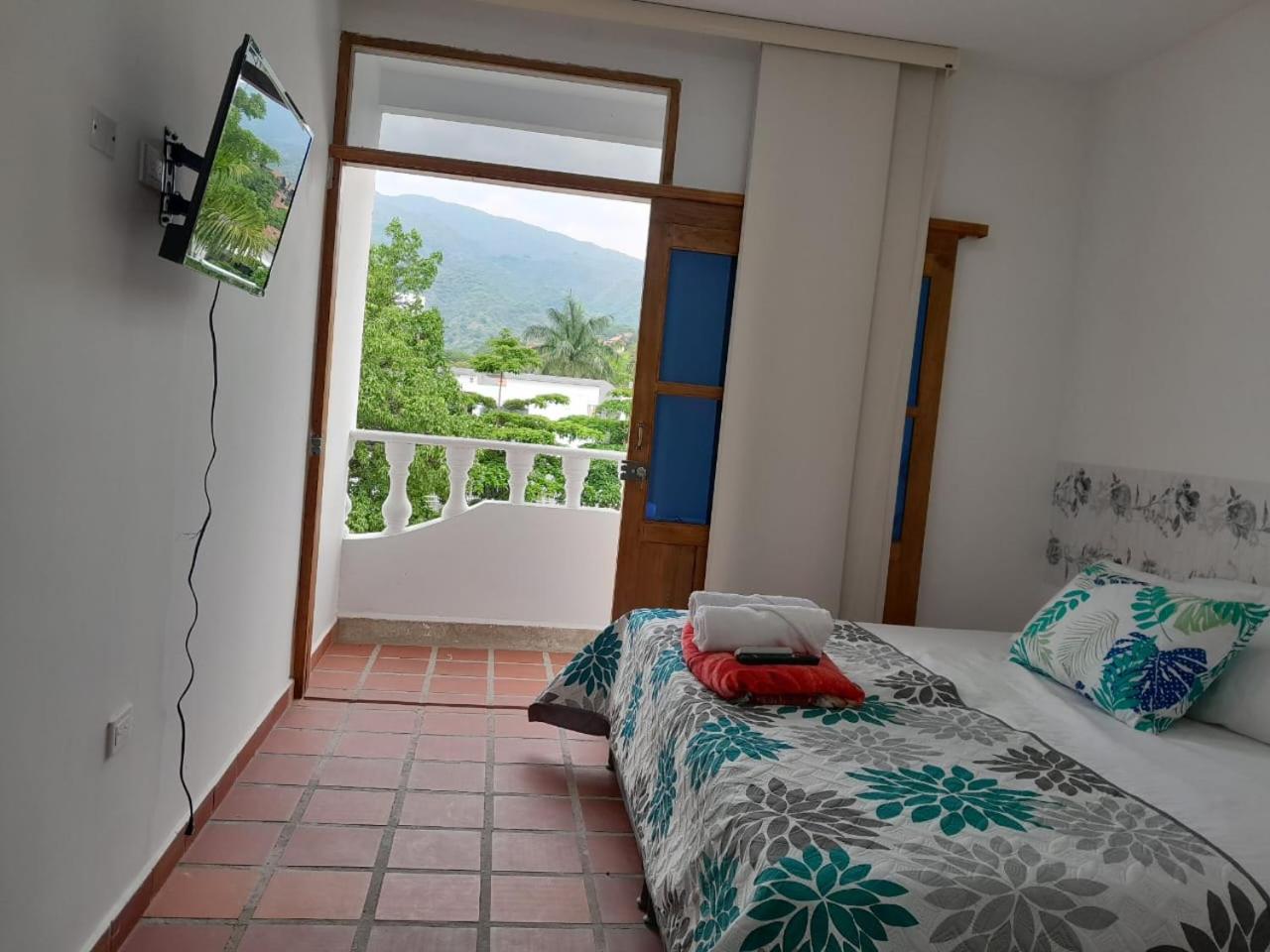 Deluxe Double Room with Two Double Beds photo 1