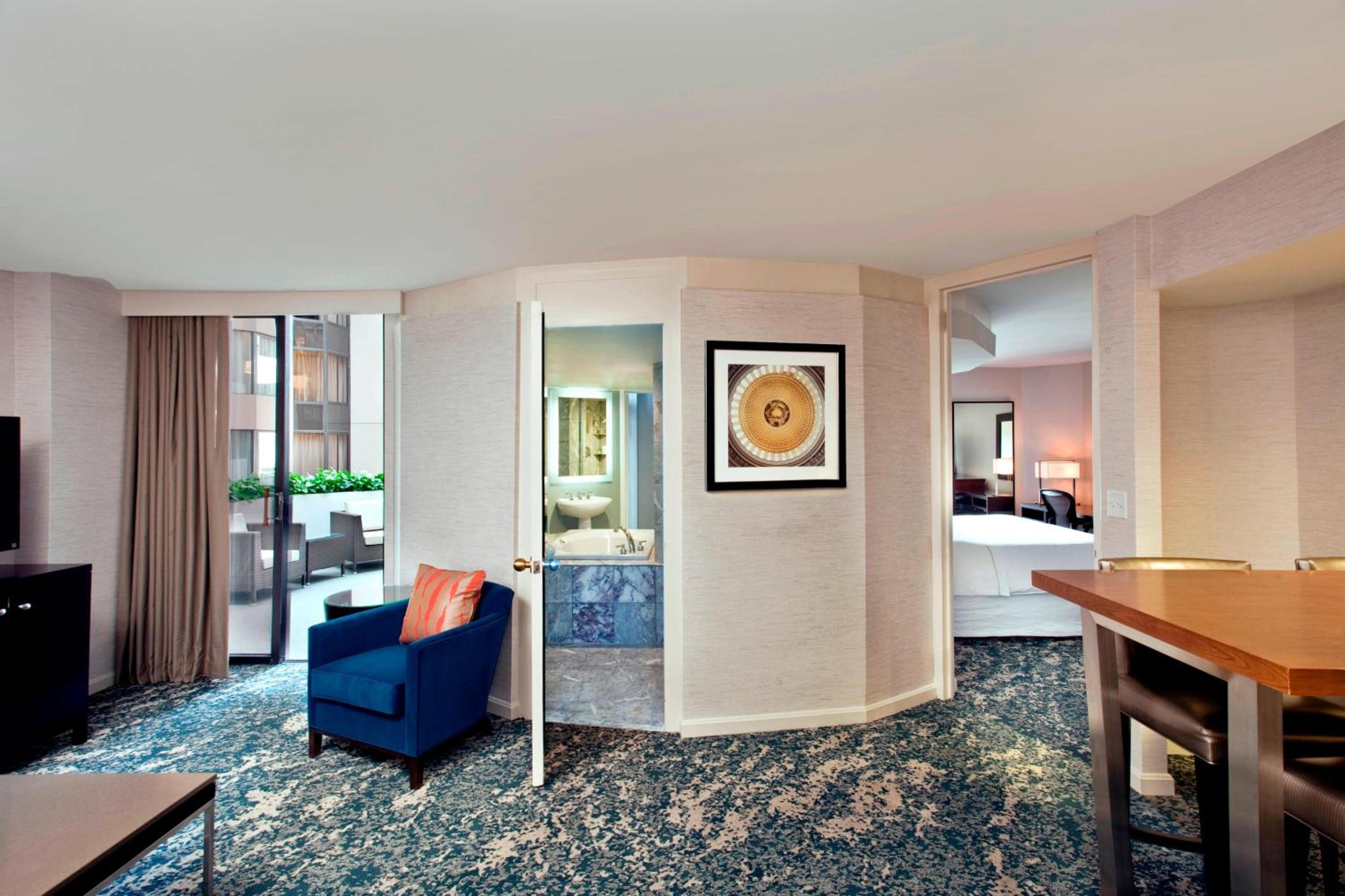 Suite, Suite, 1 King, Sofa bed, Atrium view - Photo 11